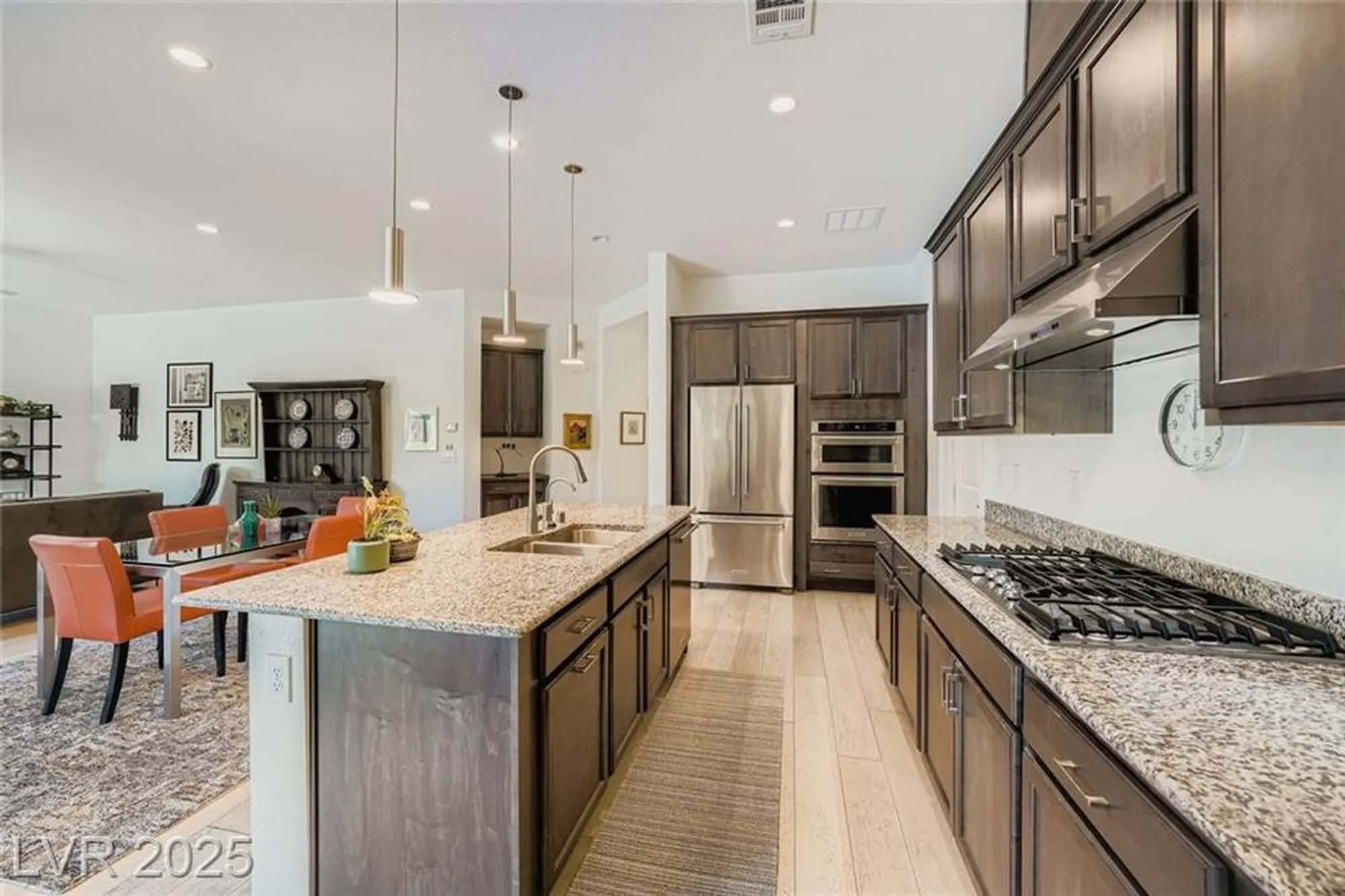 Property Slideshow image 12 of 45 | 9889 gemstone sunset ave, Las Vegas, NV, 89148