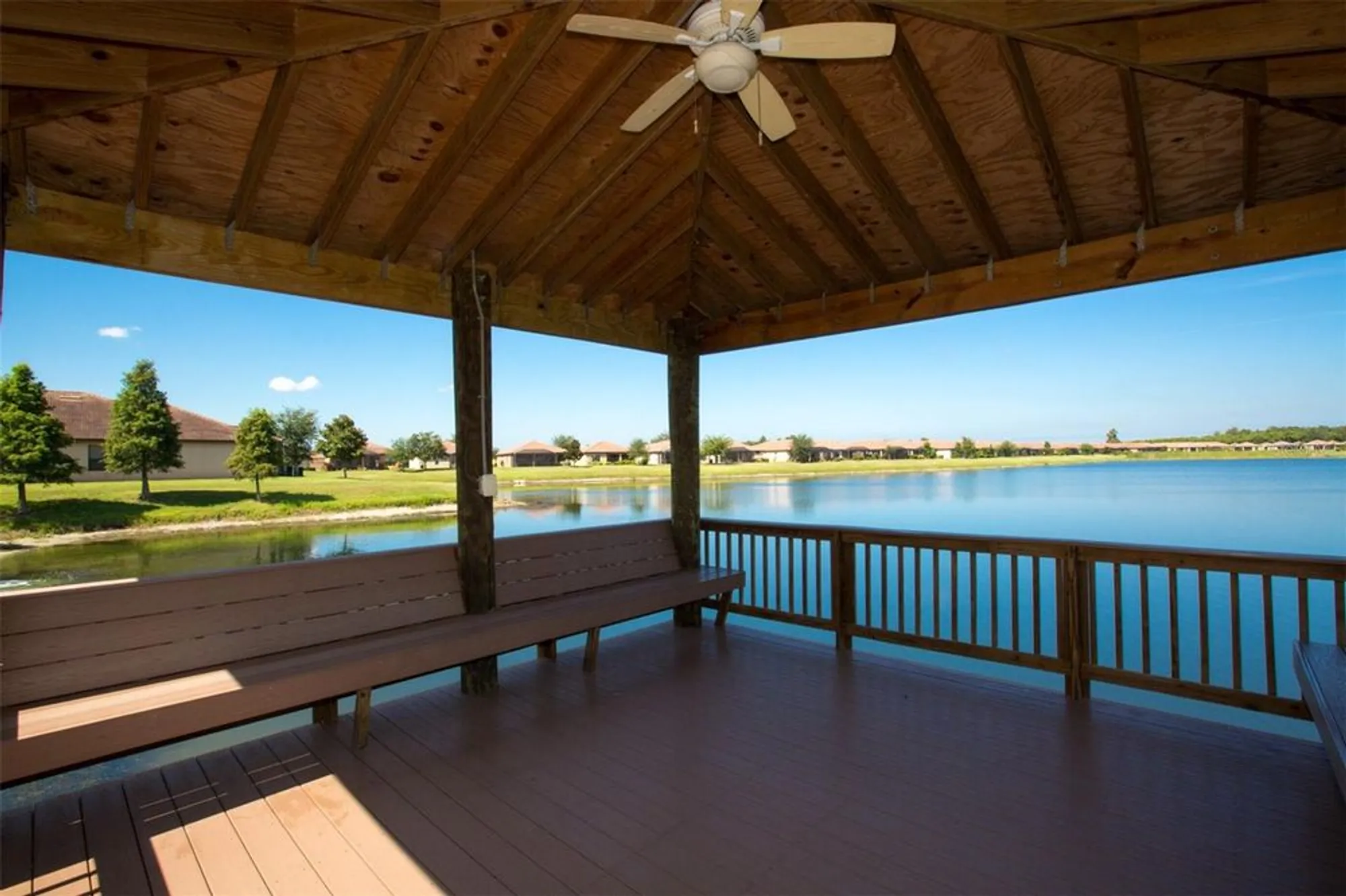 Property Slideshow image 62 of 70 | 329 bluewater falls ct, Apollo Beach, FL, 33572