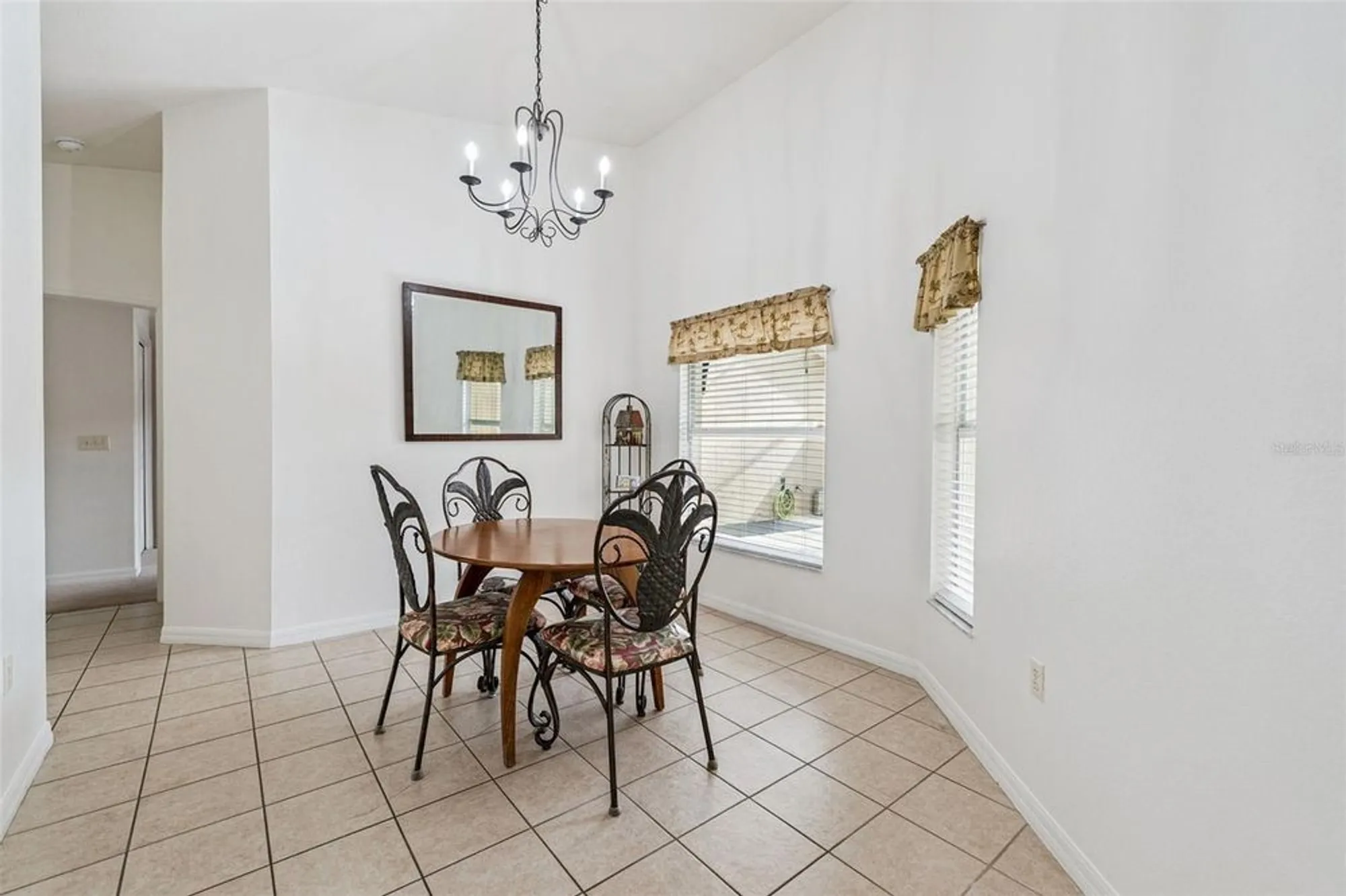 Property Slideshow image 11 of 40 | 400 lake suzanne dr, Lake Wales, FL, 33859