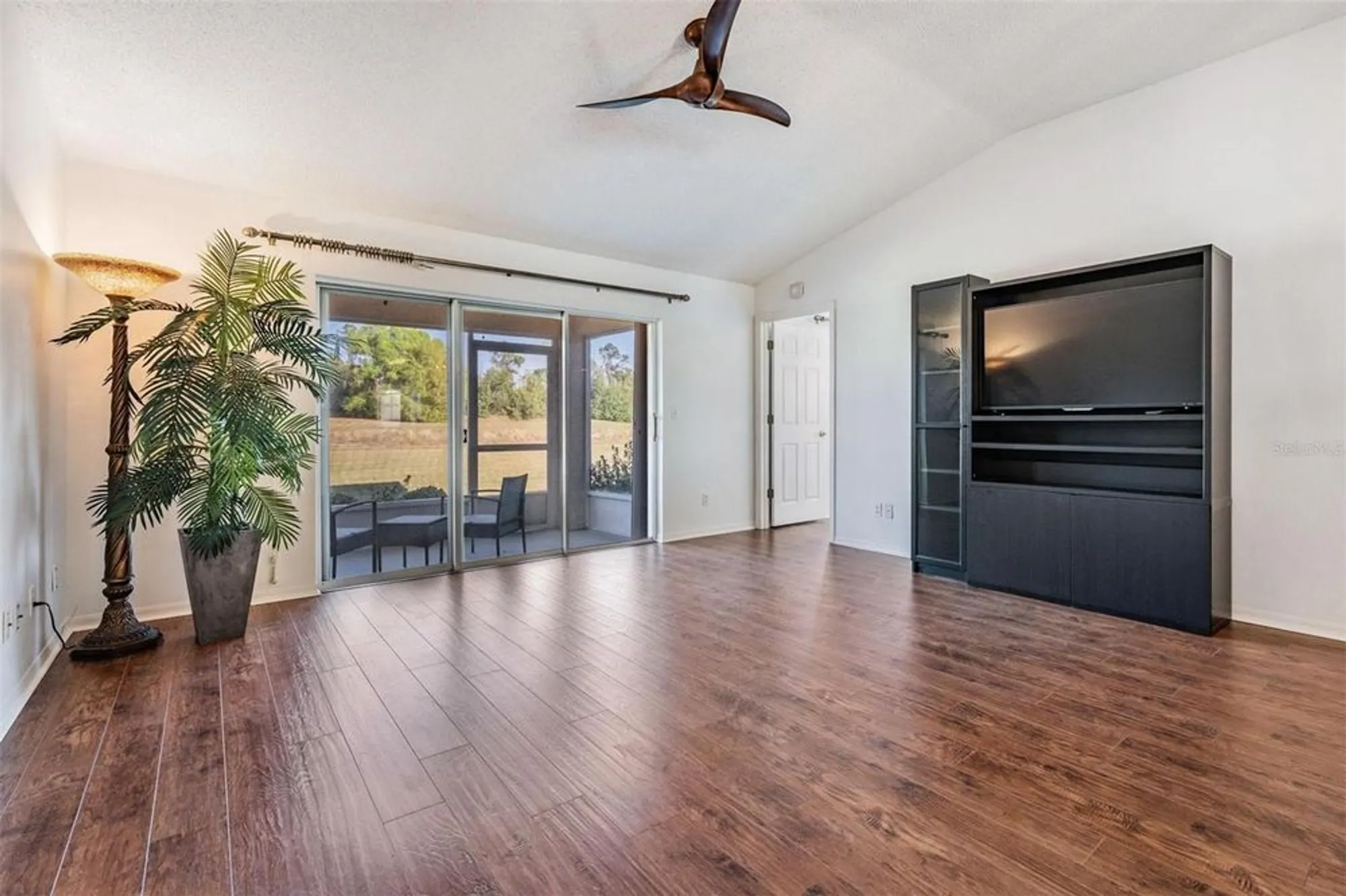 Property Slideshow image 9 of 62 | 2335 e del webb blvd, Sun City Center, FL, 33573