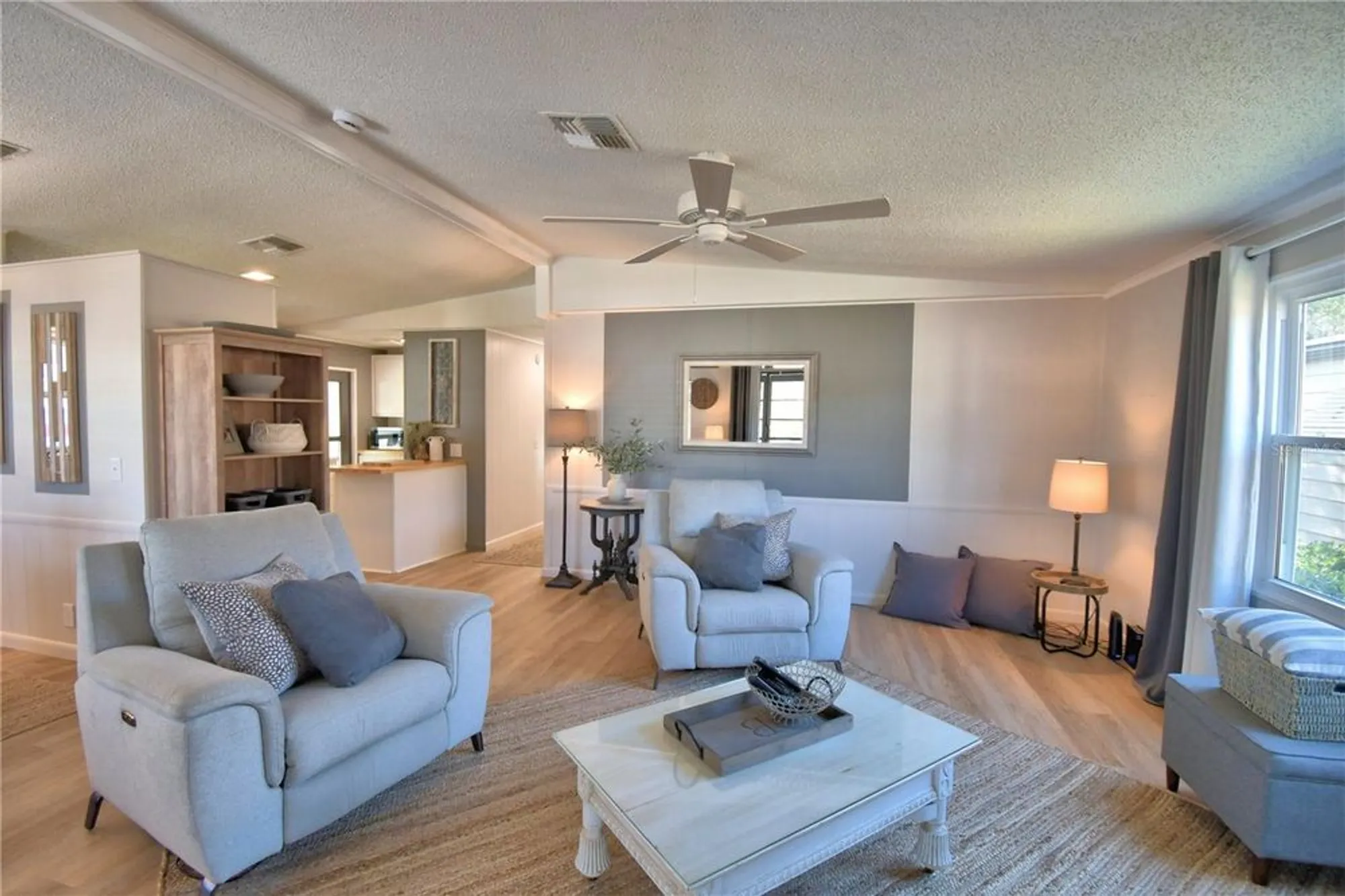 Property Slideshow image 23 of 50 | 4849 goldenview ln, Lakeland, FL, 33811