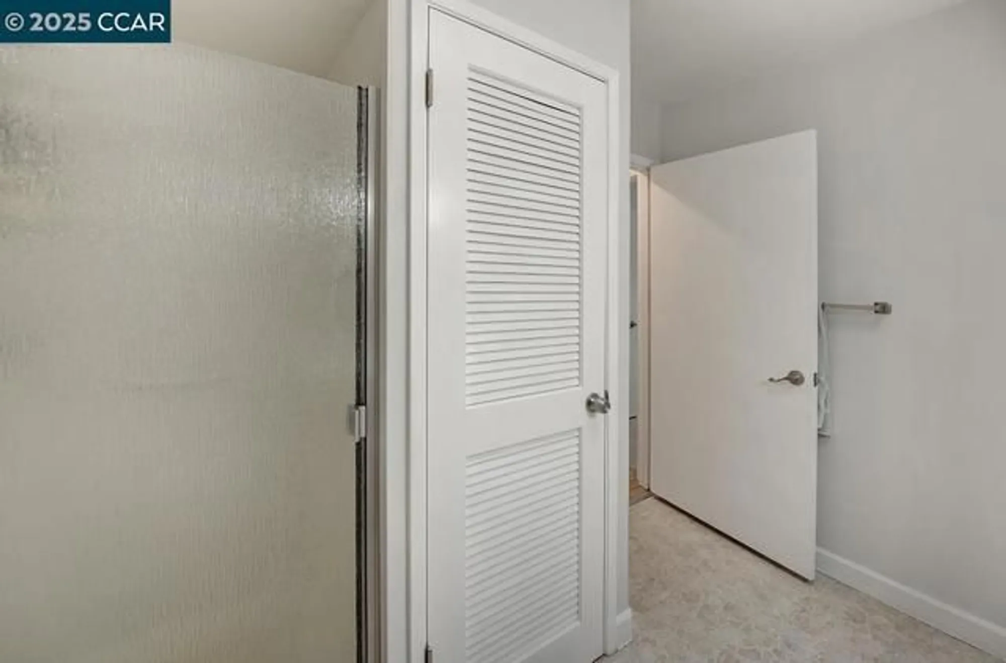 Property Slideshow image 28 of 43 | 1427 rockledge ln apt 5, Walnut Creek, CA, 94595