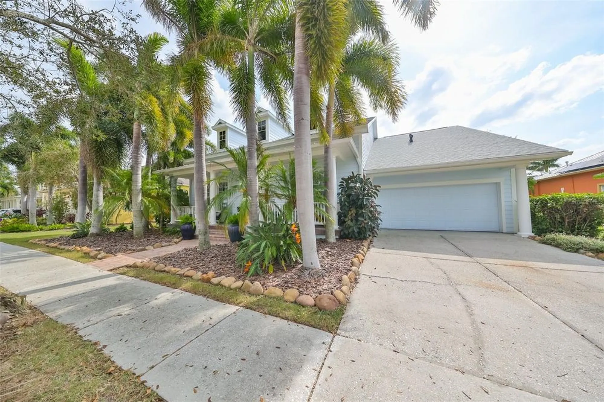 Property Slideshow image 6 of 72 | 618 islebay dr, Apollo Beach, FL, 33572
