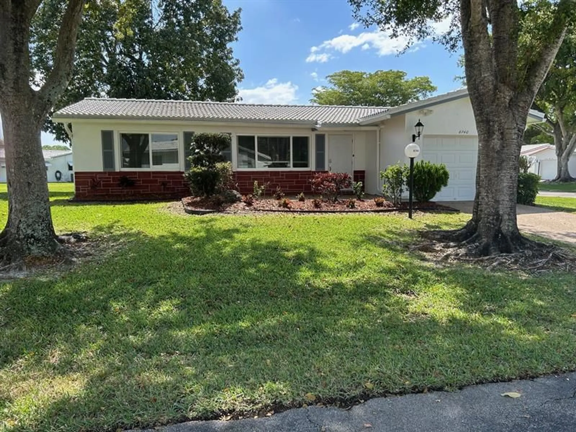 Property Slideshow image 18 of 25 | 8740 nw 15th ct, Plantation, FL, 33322