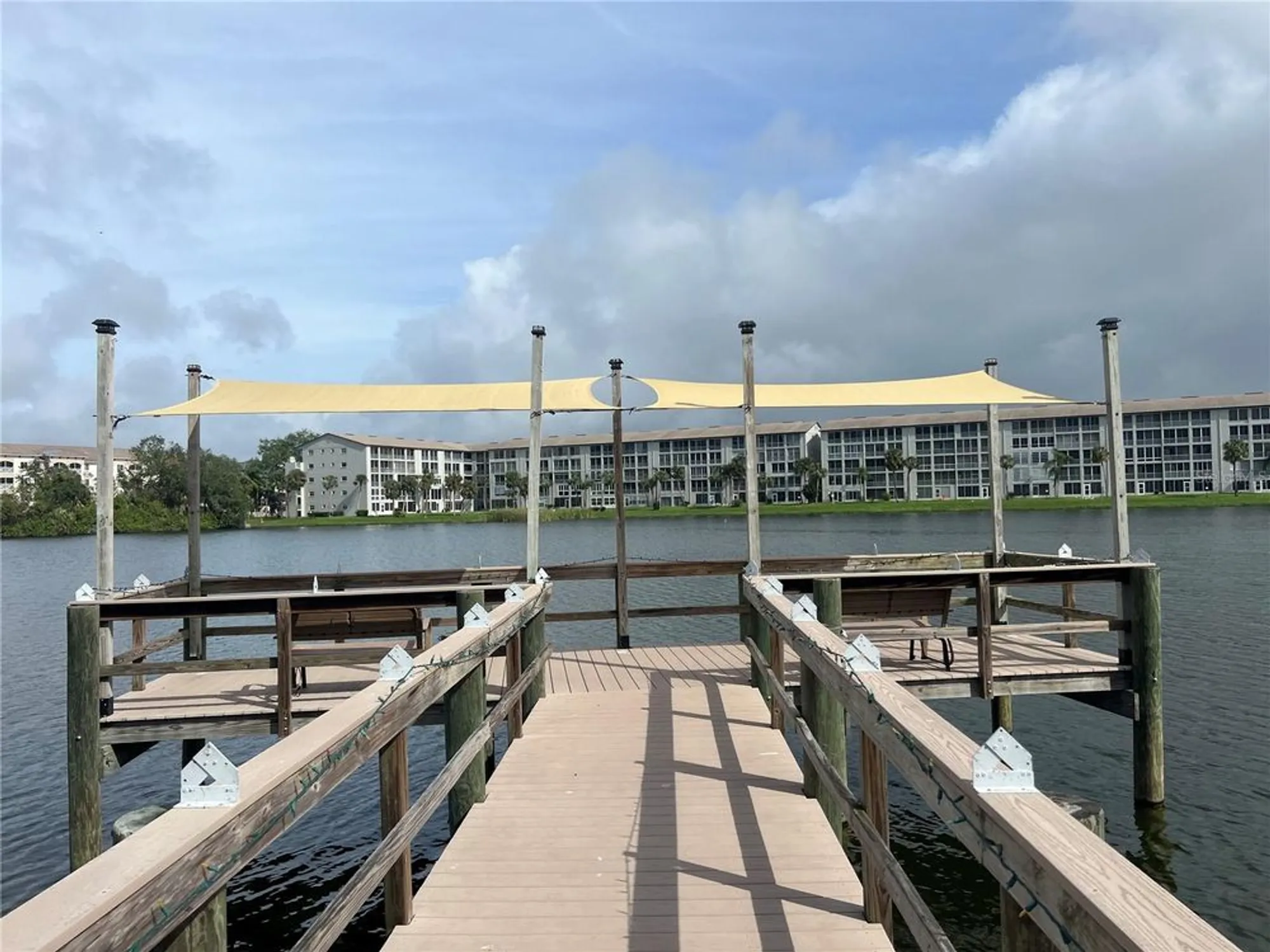 Property Slideshow image 39 of 51 | 3783 lake bayshore dr # h404, Bradenton, FL, 34205