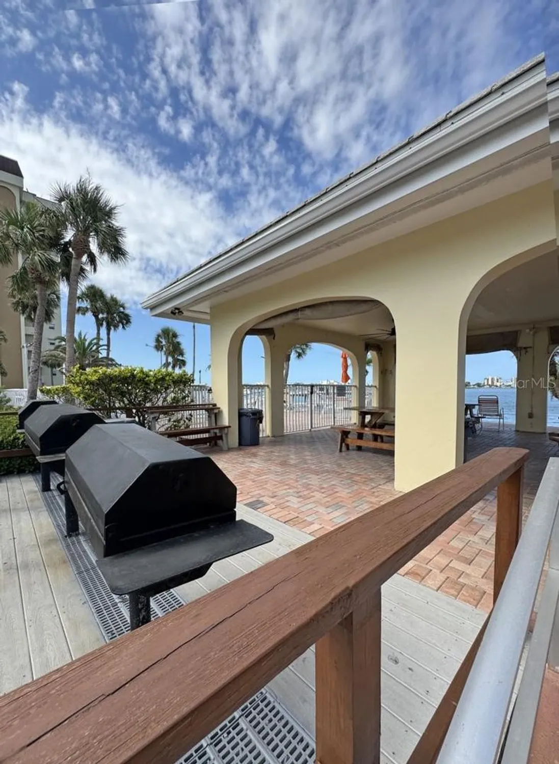 Property Slideshow image 24 of 46 | 4750 cove cir apt 502, St Petersburg, FL, 33708