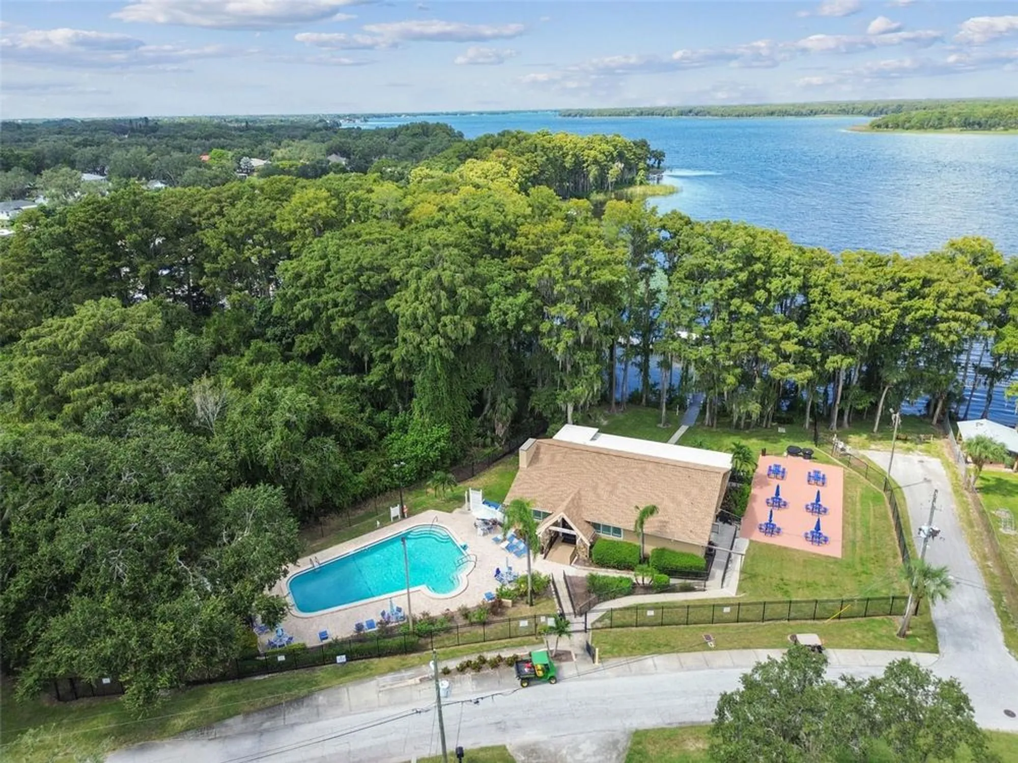 Property Slideshow image 81 of 99 | 2834 thistle ct, Palm Harbor, FL, 34684