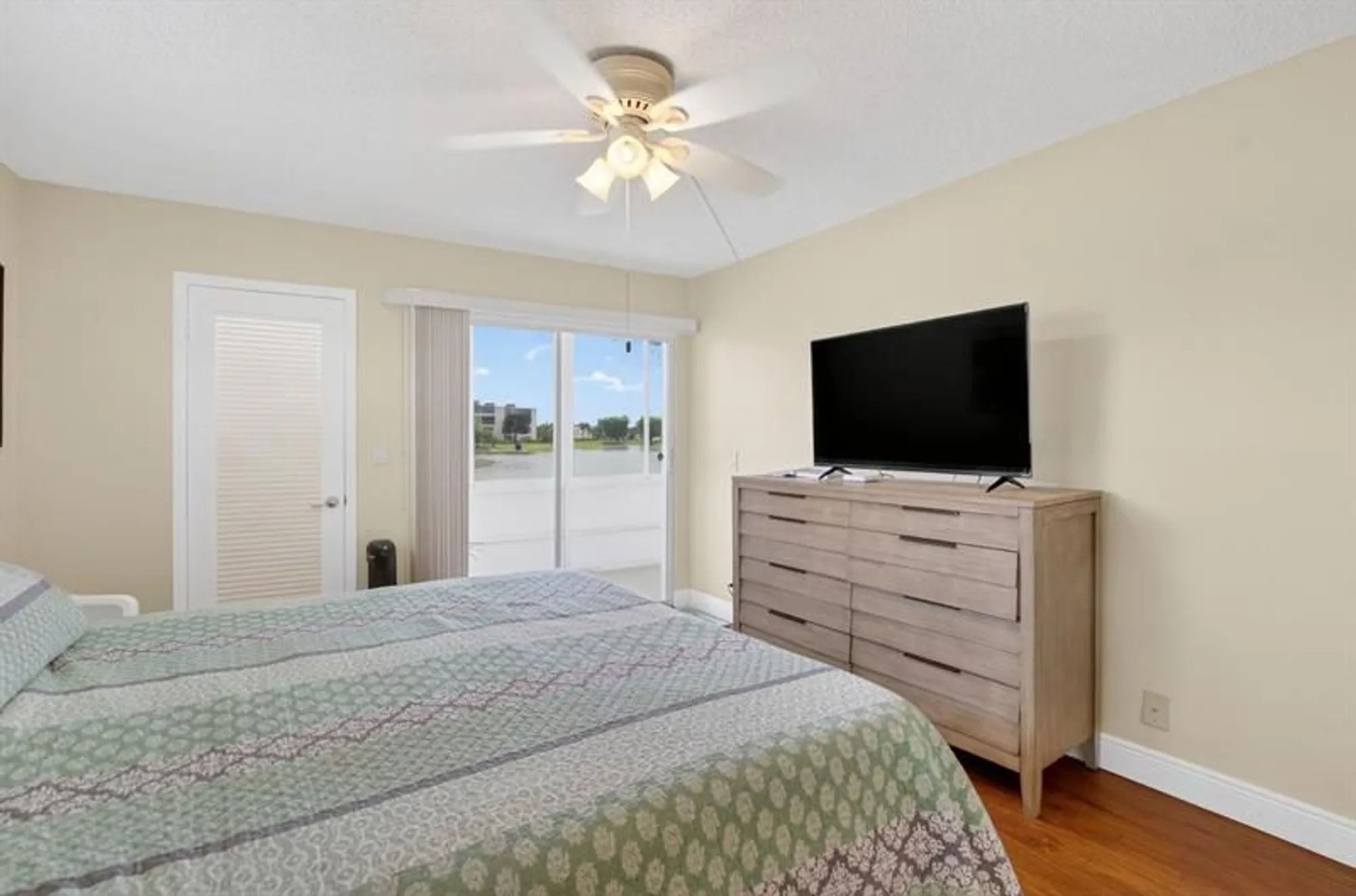 Property Slideshow image 13 of 28 | 1036 guildford b # 1036, Boca Raton, FL, 33434