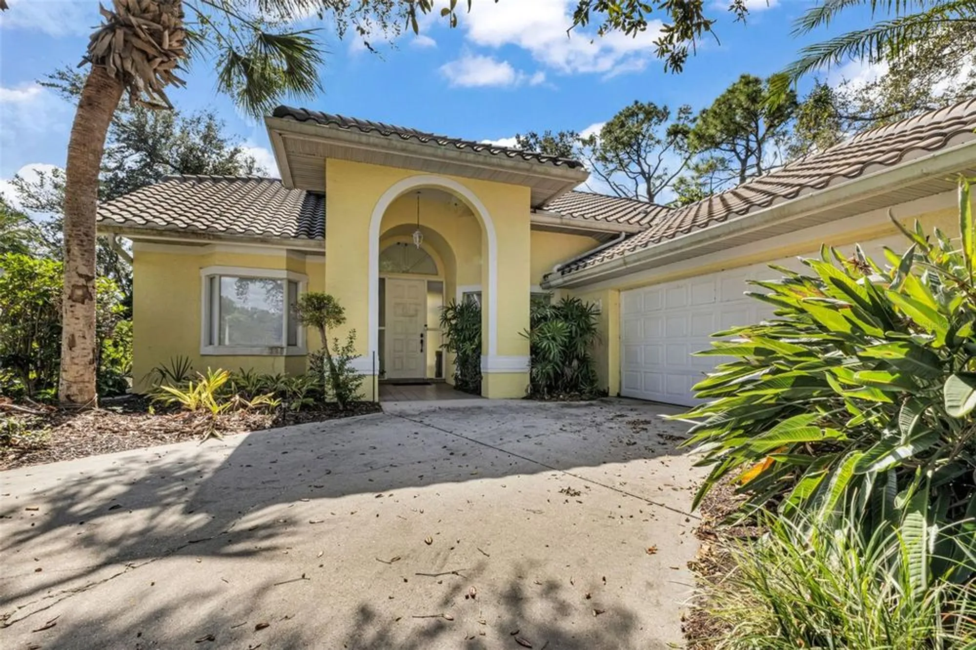 Property Slideshow image 2 of 83 | 14301 bridgeview ln, Port Charlotte, FL, 33953