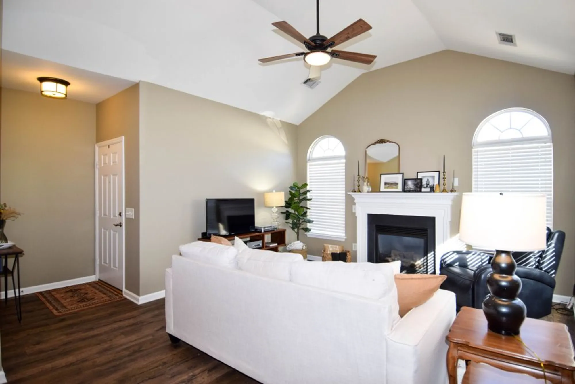 Property Slideshow image 19 of 55 | 825 browns ln, Gallatin, TN, 37066