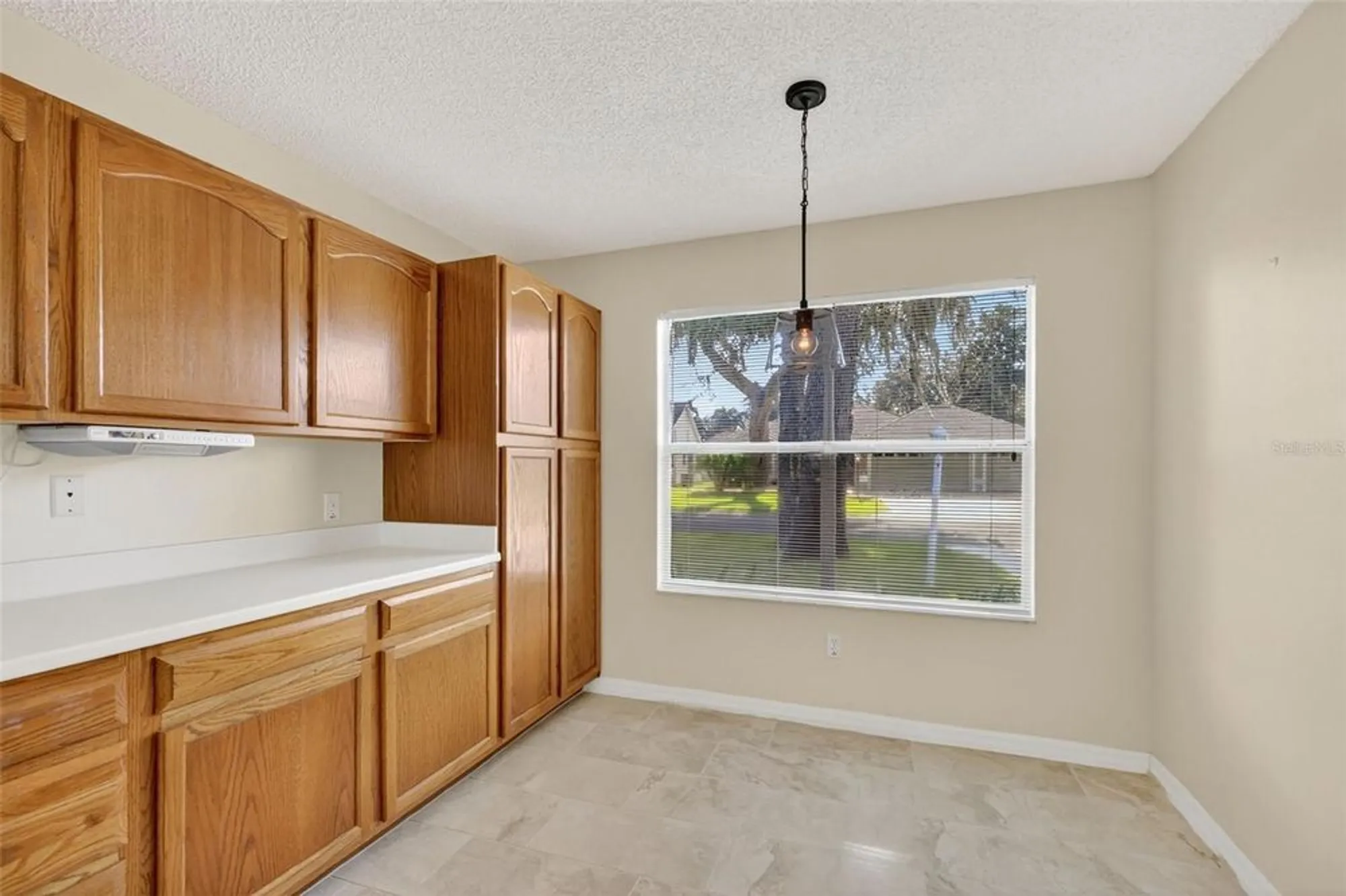 Property Slideshow image 12 of 40 | 604 juanita ct, The Villages, FL, 32159