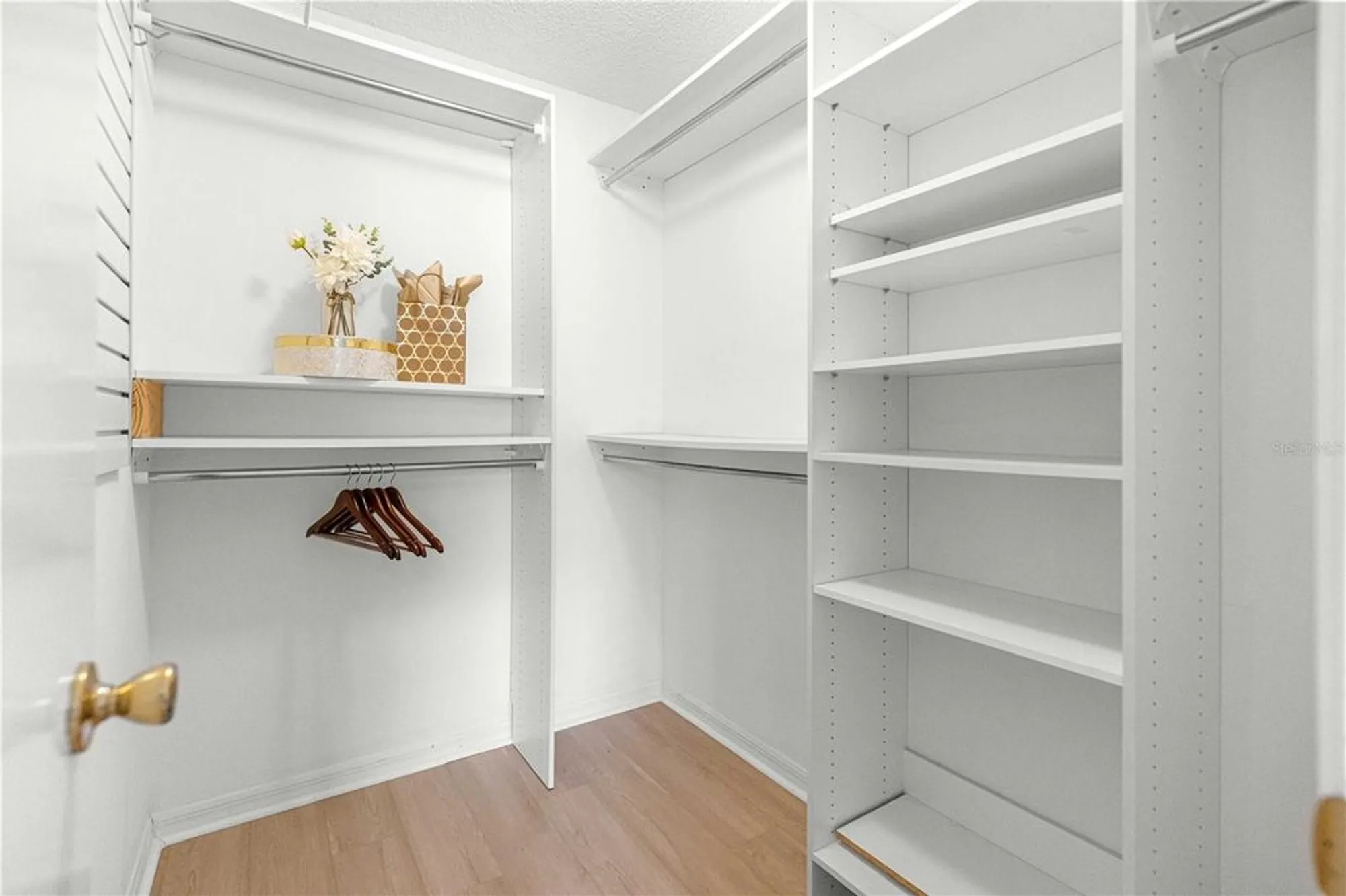 Property Slideshow image 21 of 42 | 748 hernandez dr, The Villages, FL, 32159