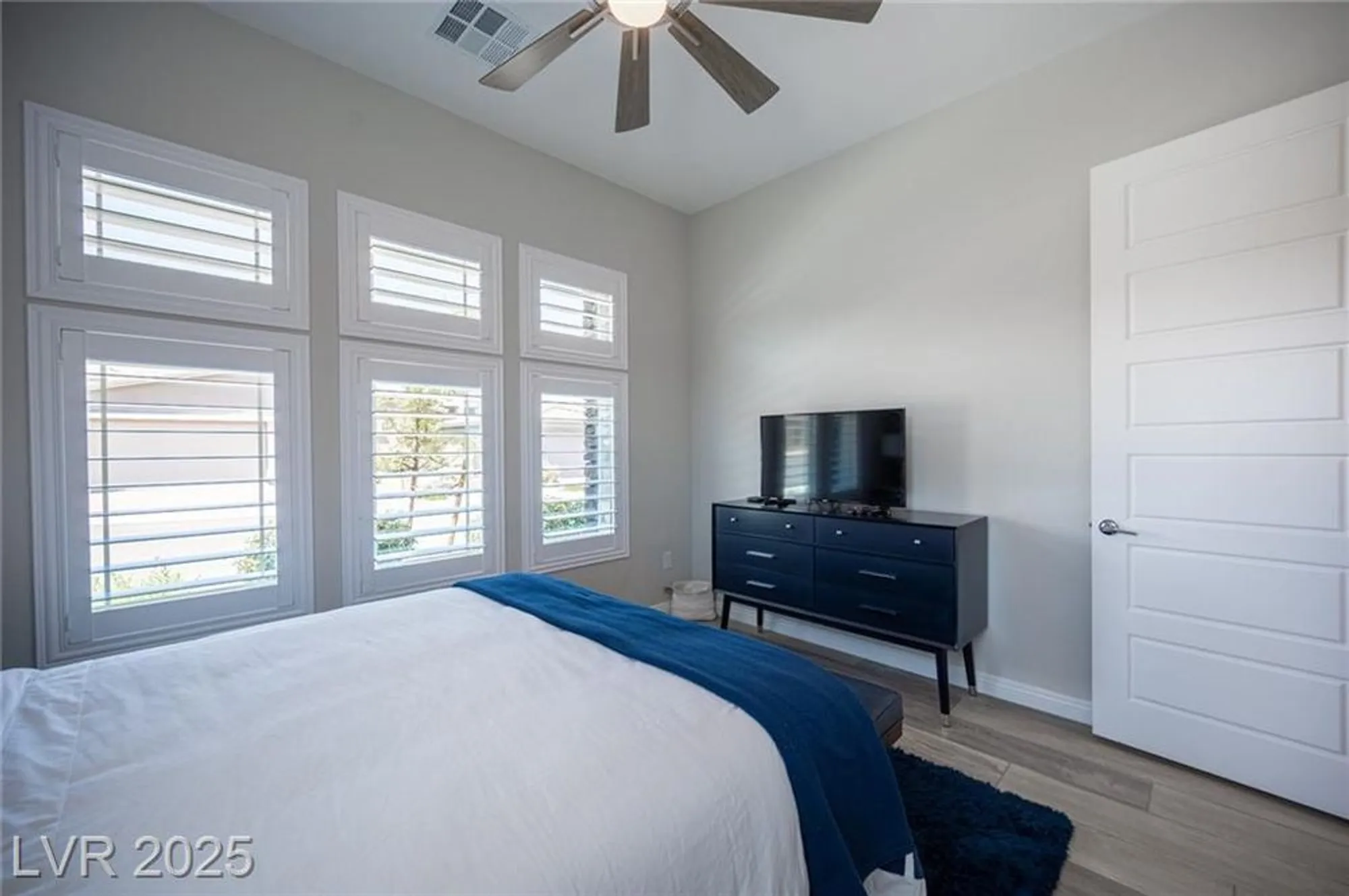 Property Slideshow image 32 of 92 | 936 mayfield manor ln, Las Vegas, NV, 89138