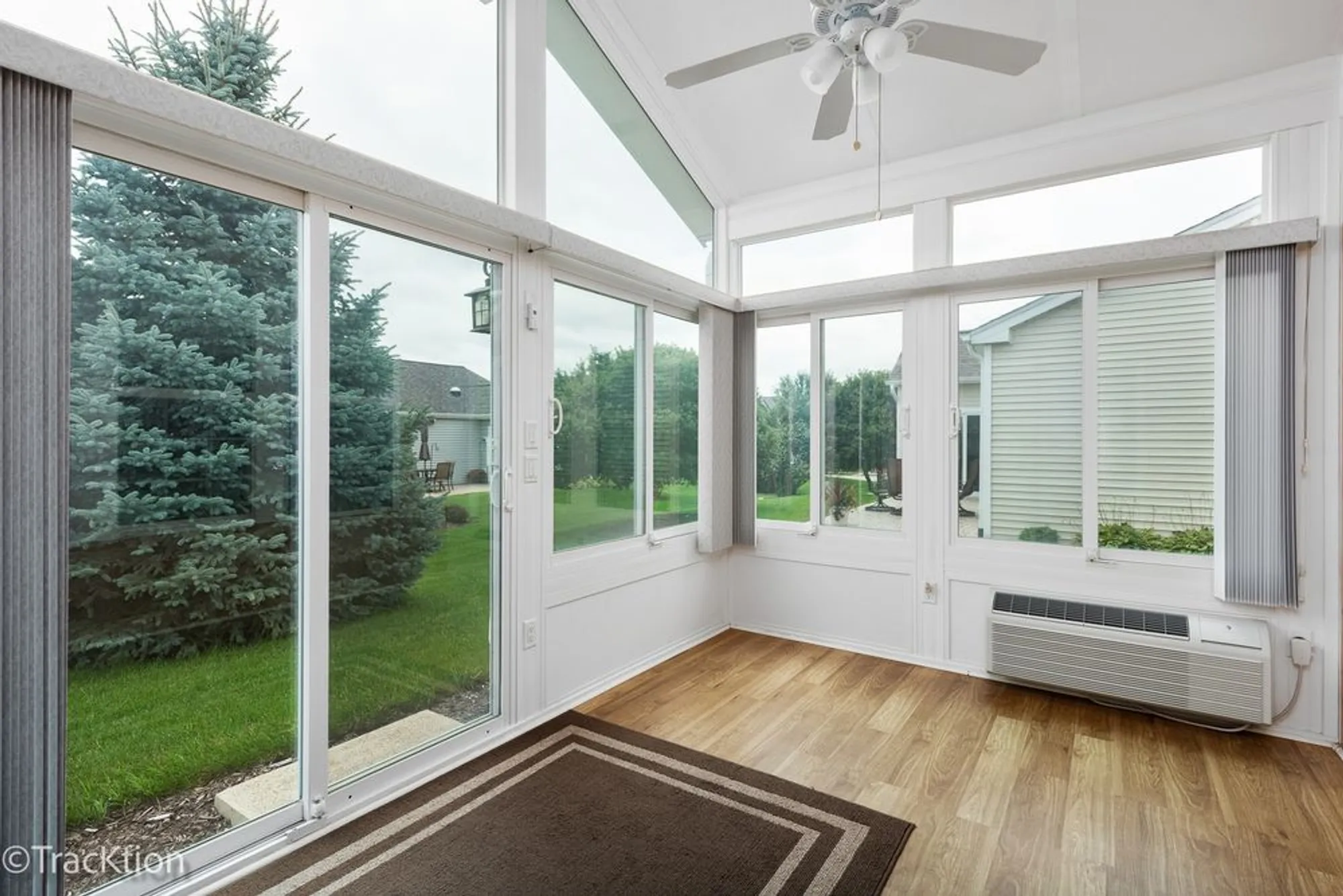 Property Slideshow image 14 of 33 | 704 flag dr, Shorewood, IL, 60404