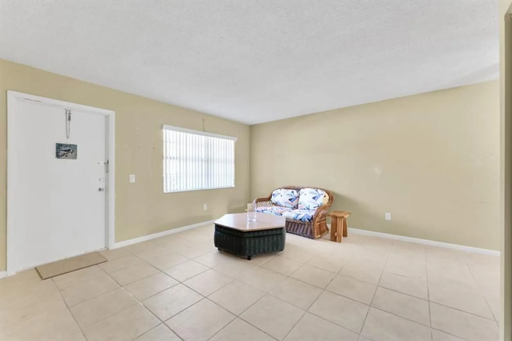 Property Slideshow image 7 of 29 | 331 nw 76th ave apt 104, Margate, FL, 33063
