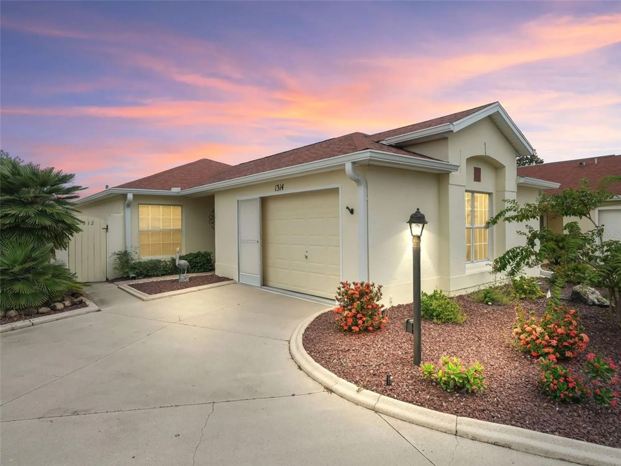 Property Slideshow image 8 of 80 | 1314 lajolla cir, The Villages, FL, 32159