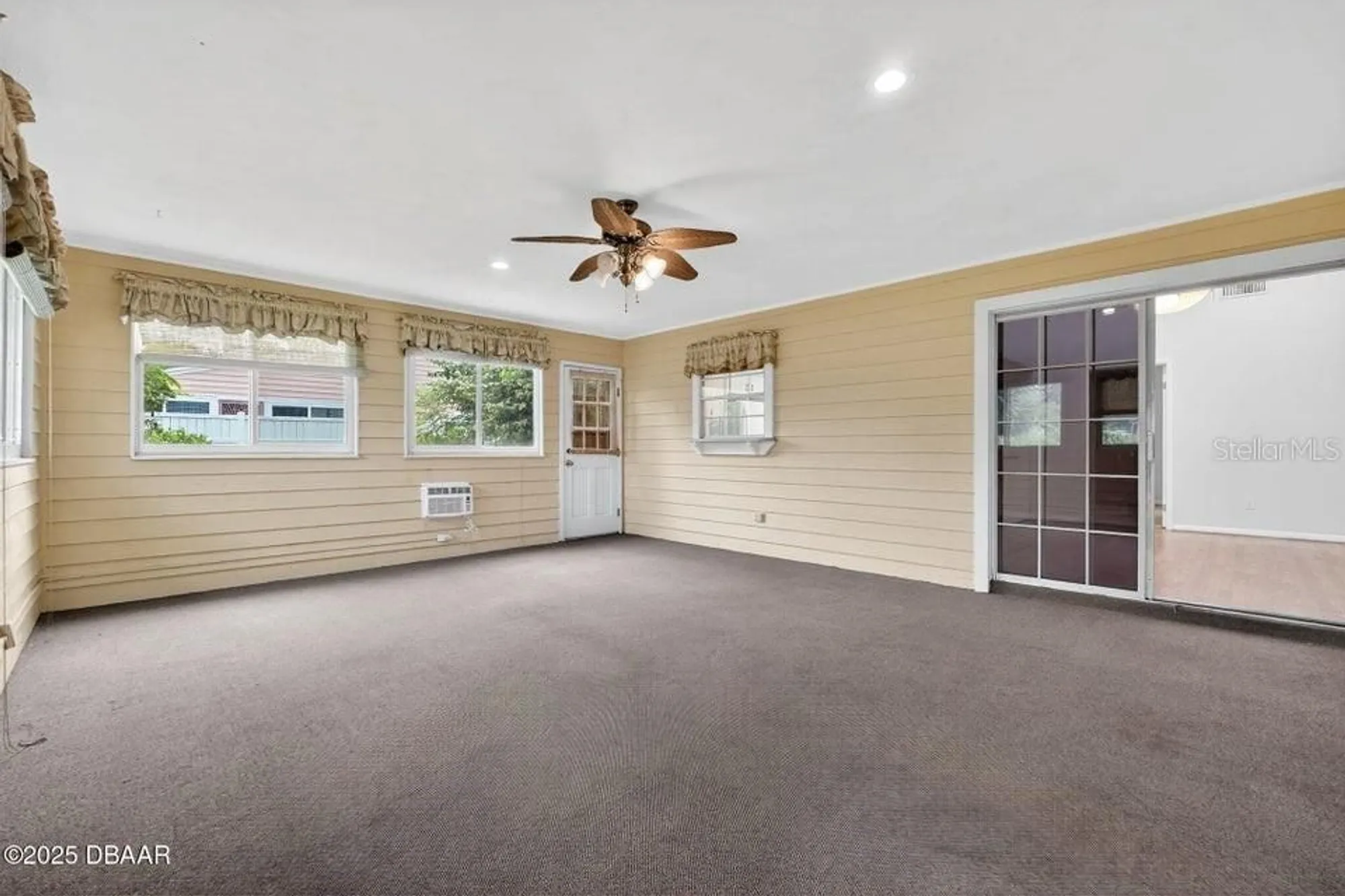 Property Slideshow image 22 of 43 | 236 gull dr, Daytona Beach, FL, 32119