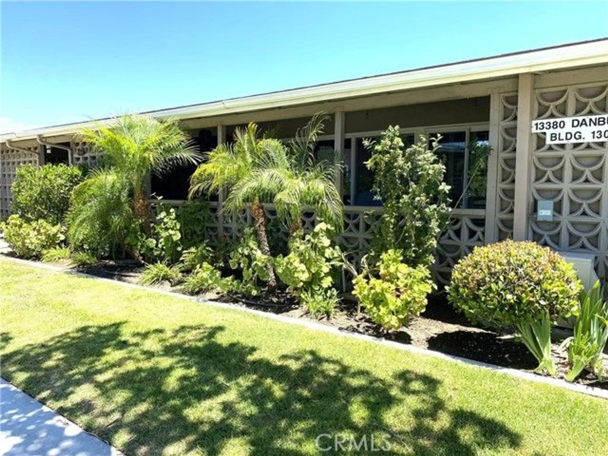 Property Slideshow image 29 of 30 | 13380 danbury ln # m6-130d, Seal Beach, CA, 90740