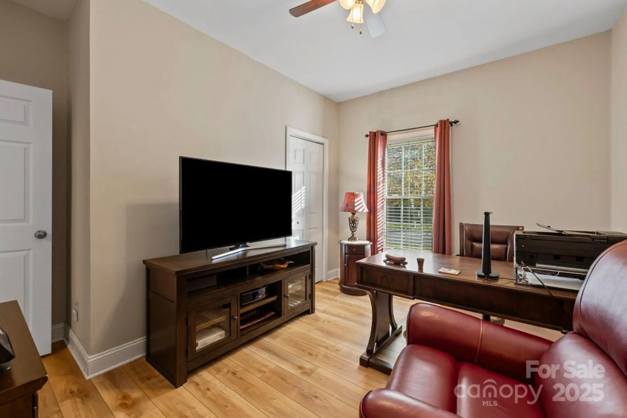 Property Slideshow image 37 of 48 | 494 riverwind dr, Hendersonville, NC, 28739