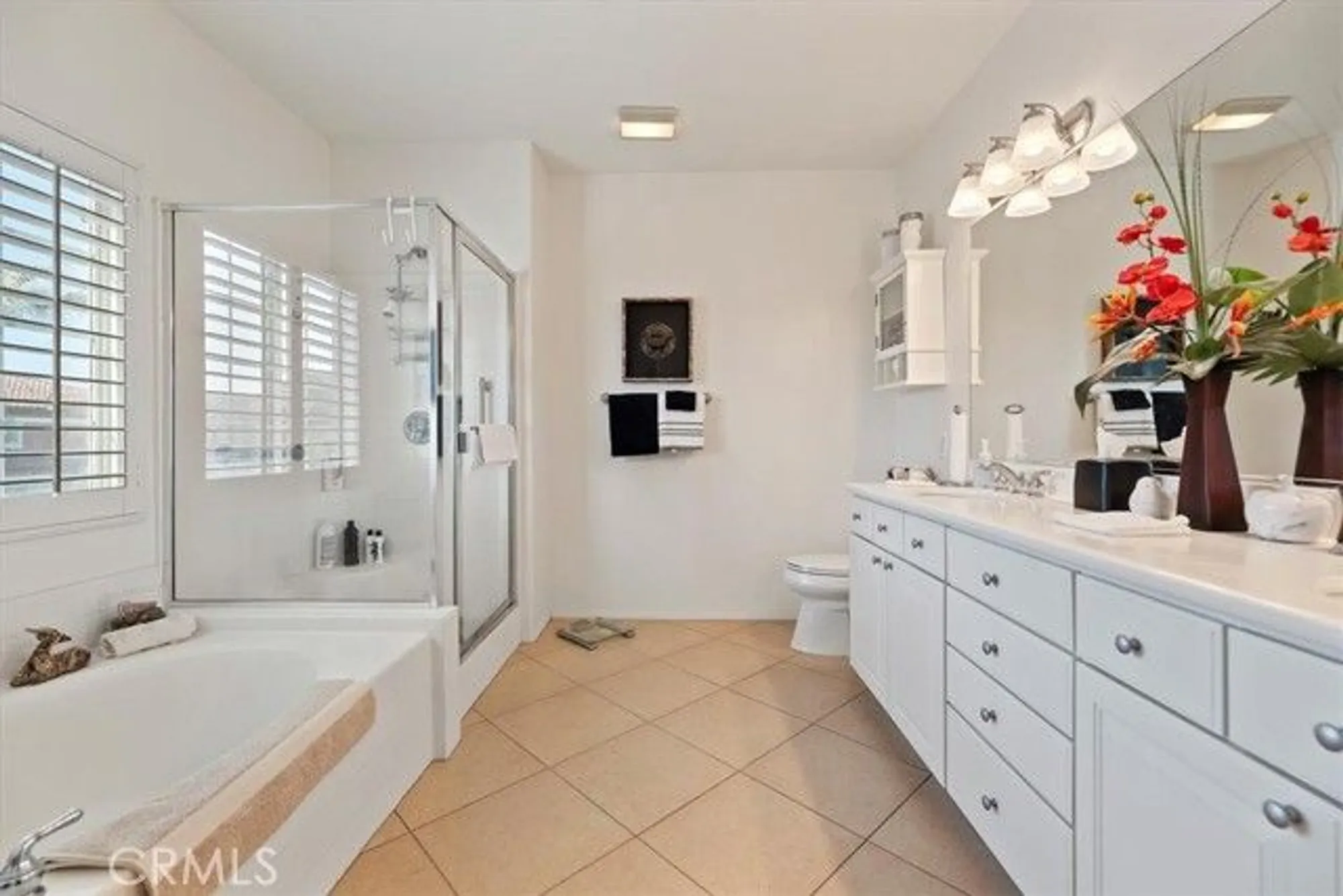Property Slideshow image 25 of 37 | 17793 liberty ln, Fountain Valley, CA, 92708