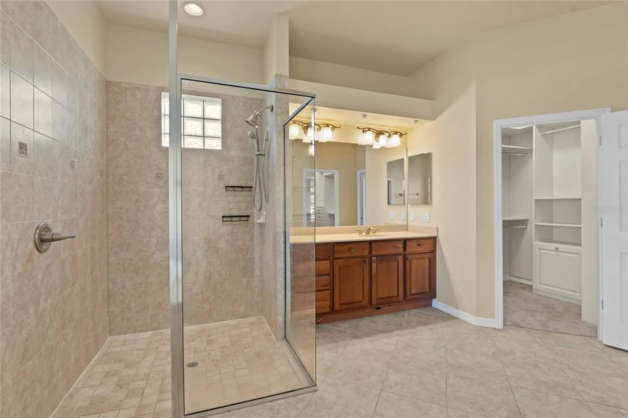 Property Slideshow image 20 of 48 | 5270 white ibis dr, North Port, FL, 34287