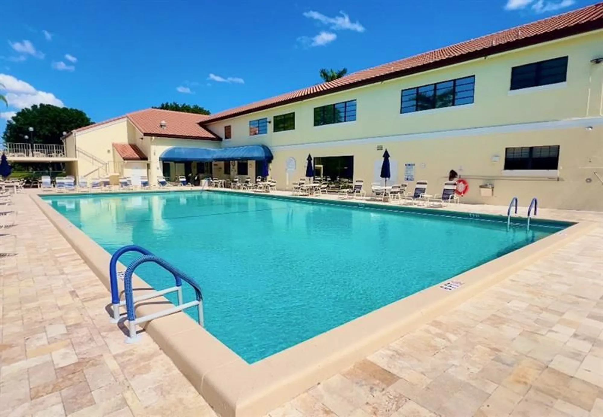 Property Slideshow image 31 of 36 | 10851 palm lake ave 202, Boynton Beach, FL, 33437