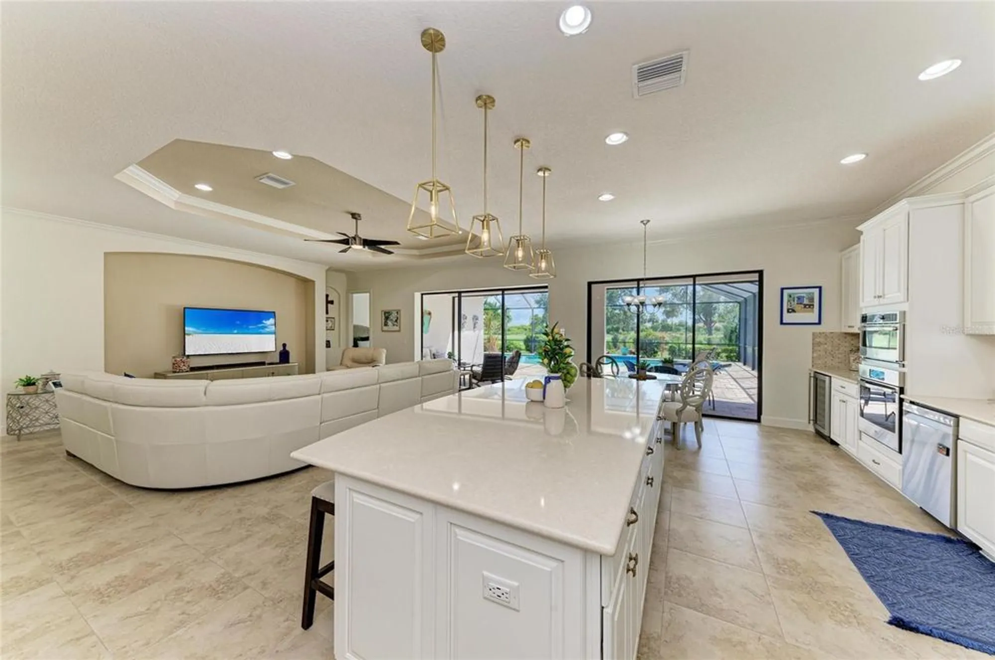Property Slideshow image 24 of 94 | 4632 benito ct, Lakewood Ranch, FL, 34211