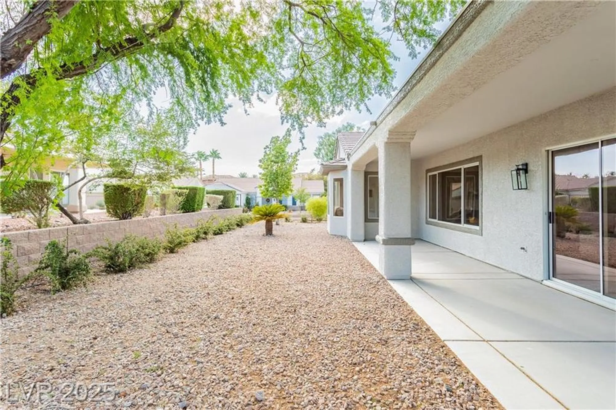 Property Slideshow image 59 of 72 | 2589 evansville ave, Henderson, NV, 89052