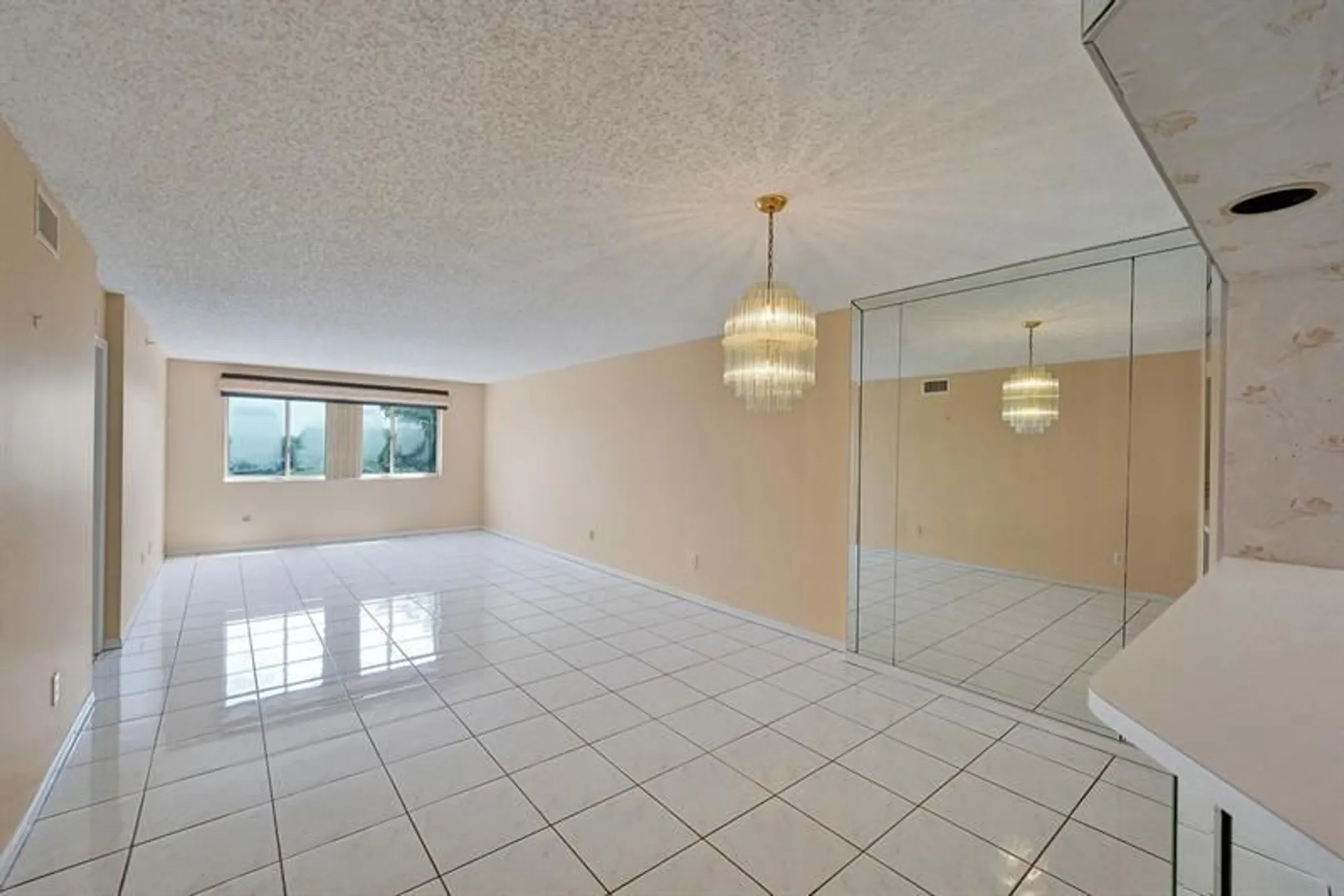 Property Slideshow image 4 of 61 | 9587 weldon cir apt b312, Fort Lauderdale, FL, 33321