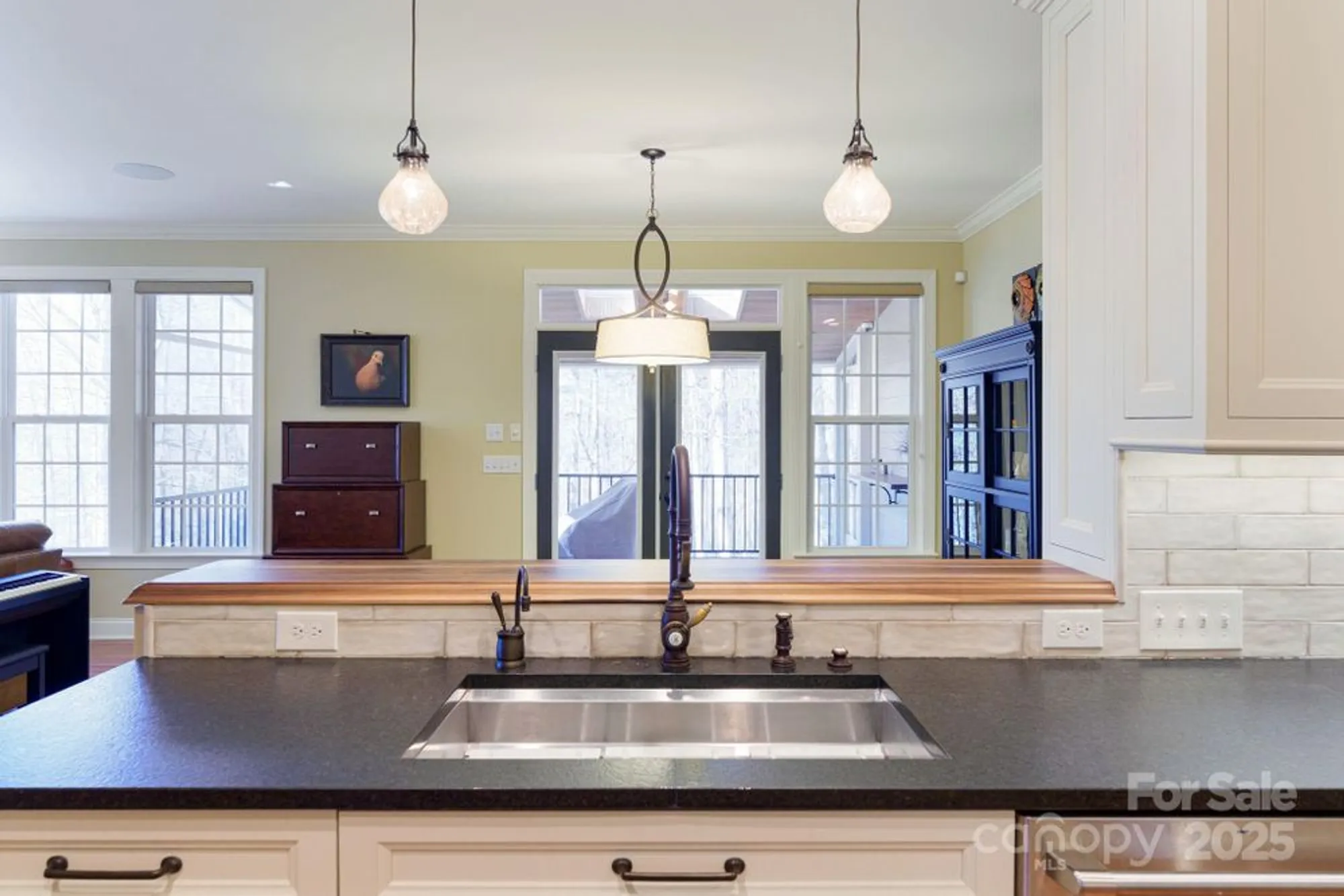 Property Slideshow image 12 of 48 | 279 fennel dun cir, Biltmore Lake, NC, 28715