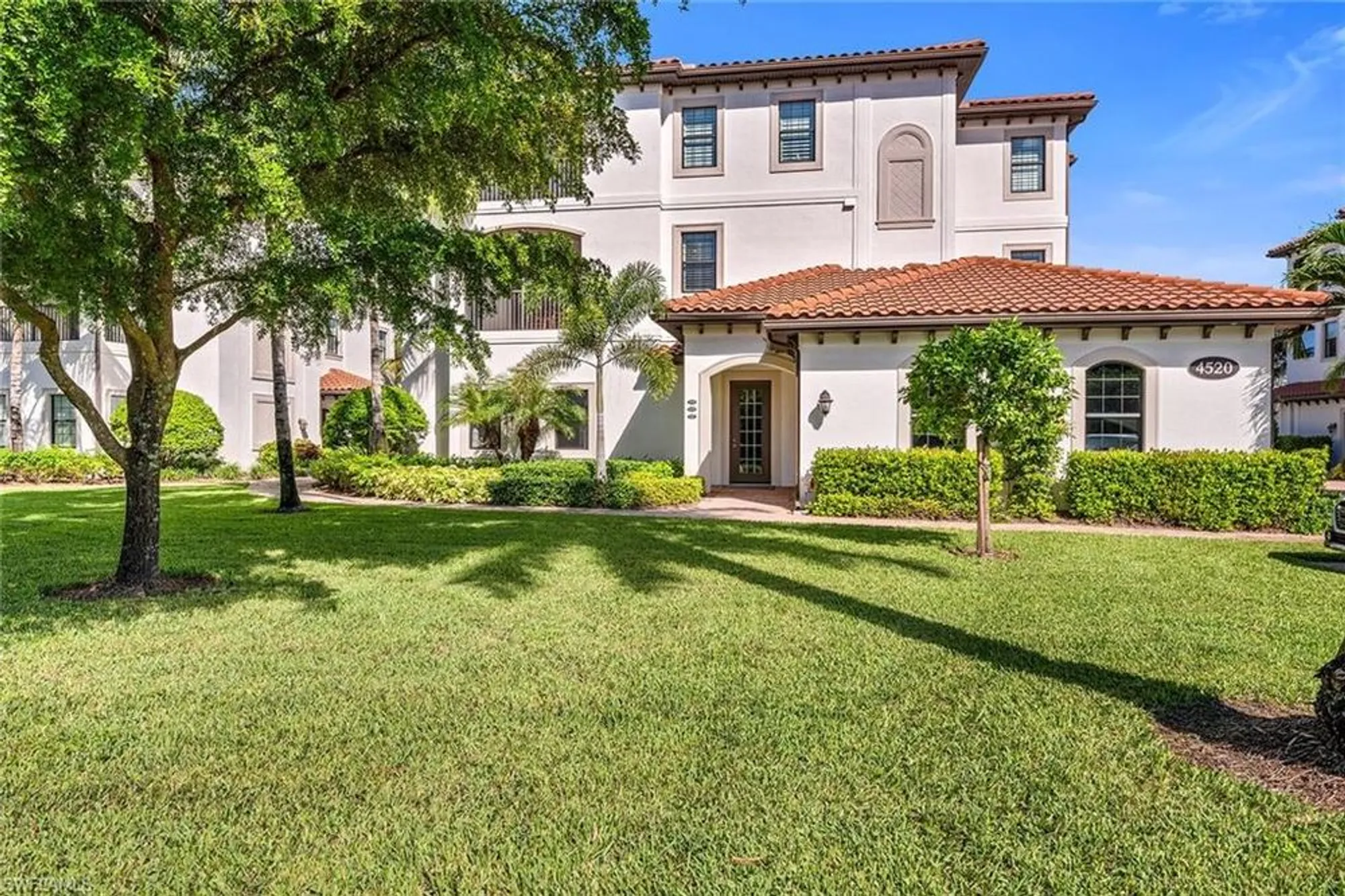 Property Slideshow image 1 of 26 | 4520 colony villas dr unit 2102, Bonita Springs, FL, 34134