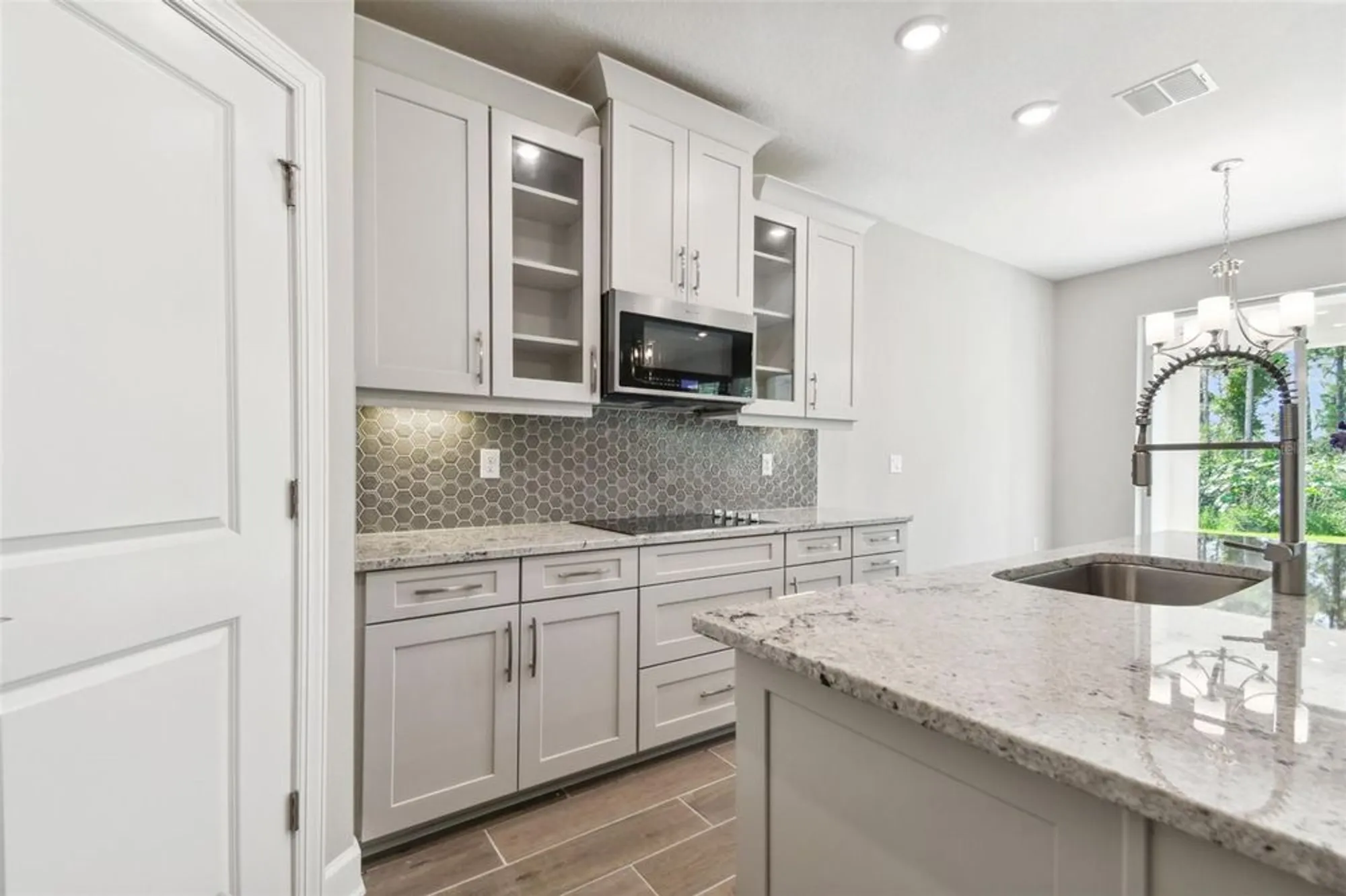 Property Slideshow image 12 of 62 | 620 nasturtium ct, Nokomis, FL, 34275