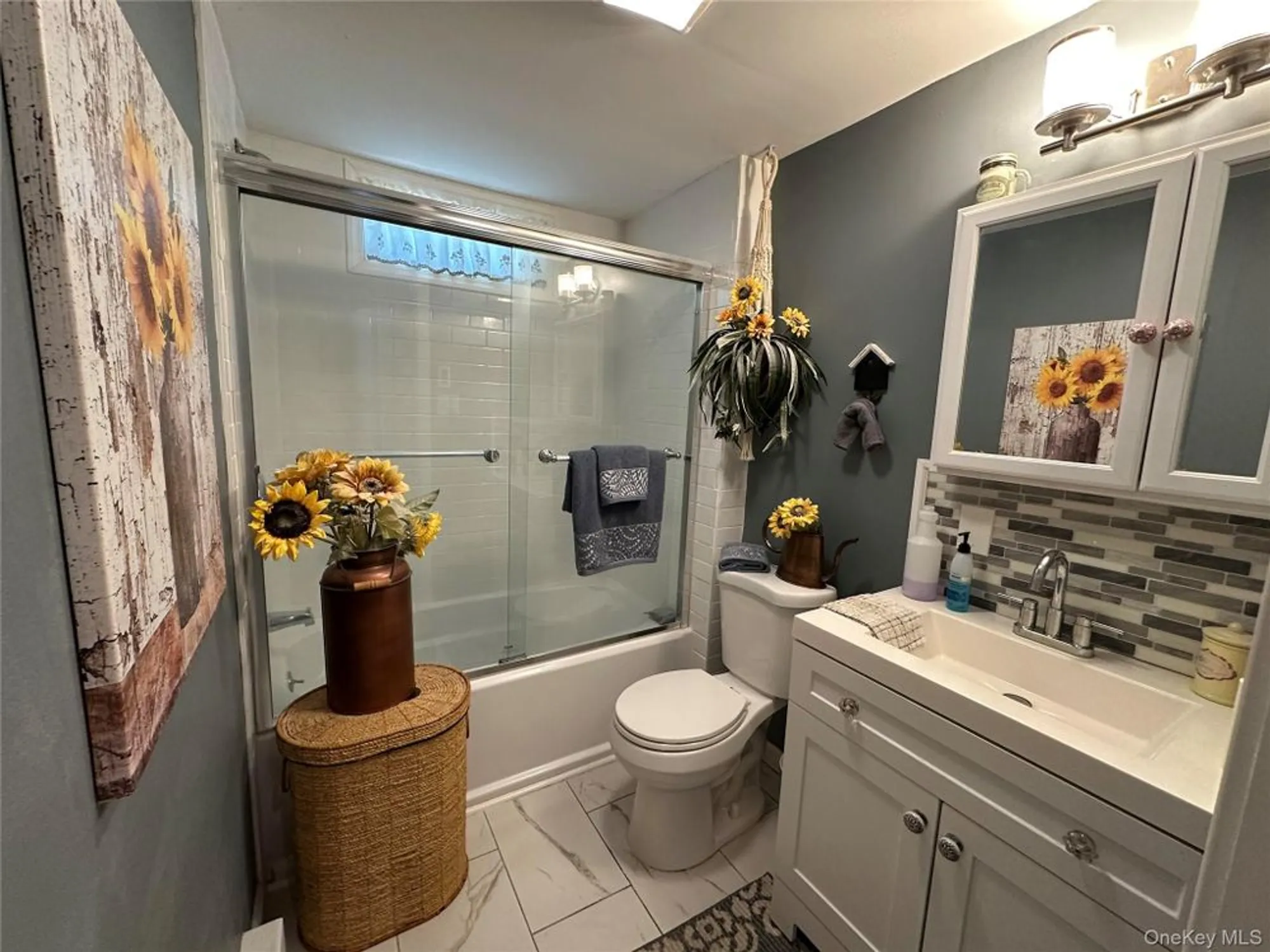 Property Slideshow image 6 of 13 | 53 village cir, Brookhaven, NY, 11949