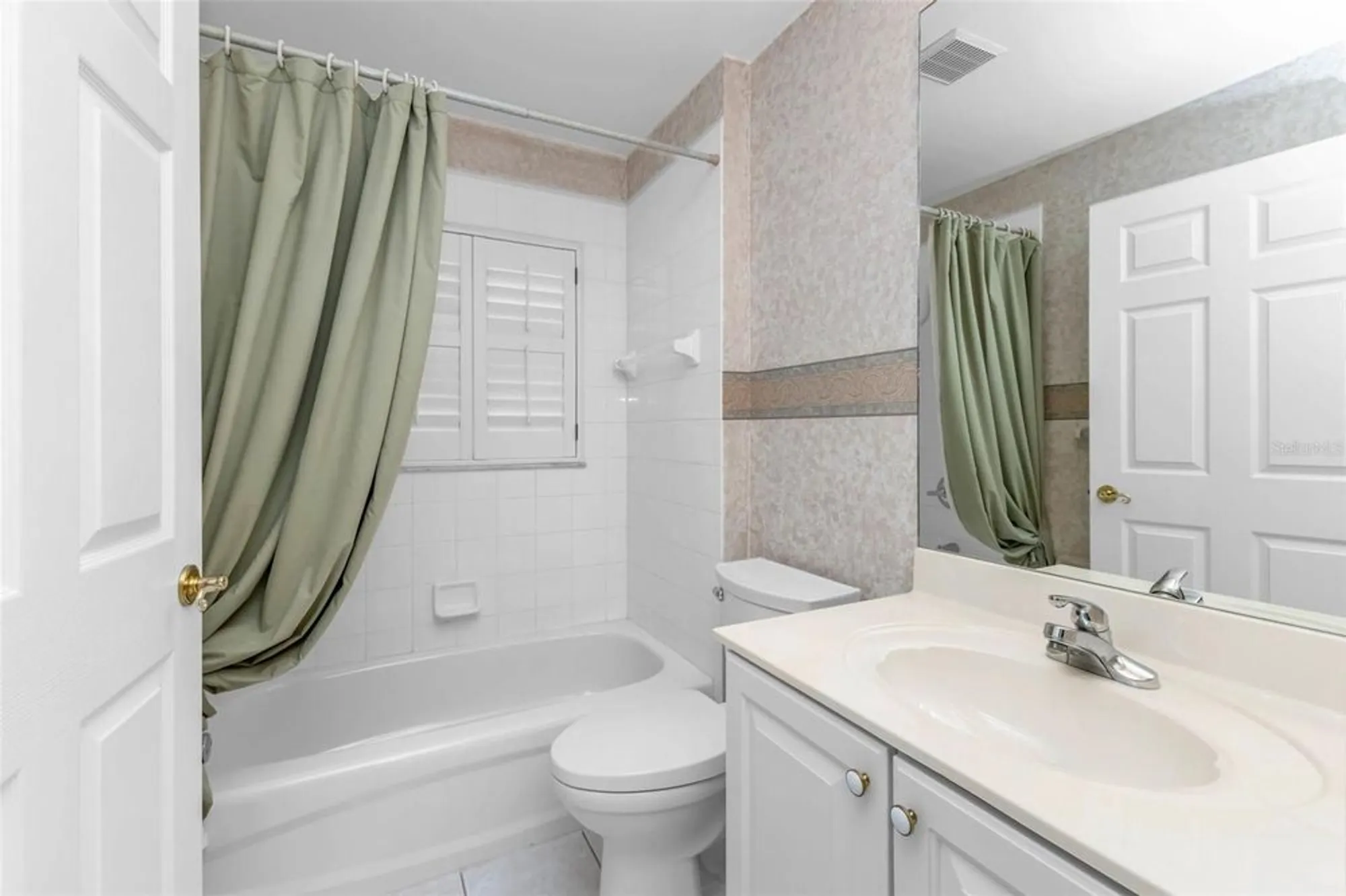 Property Slideshow image 17 of 44 | 24304 keldholme ct, Punta Gorda, FL, 33980