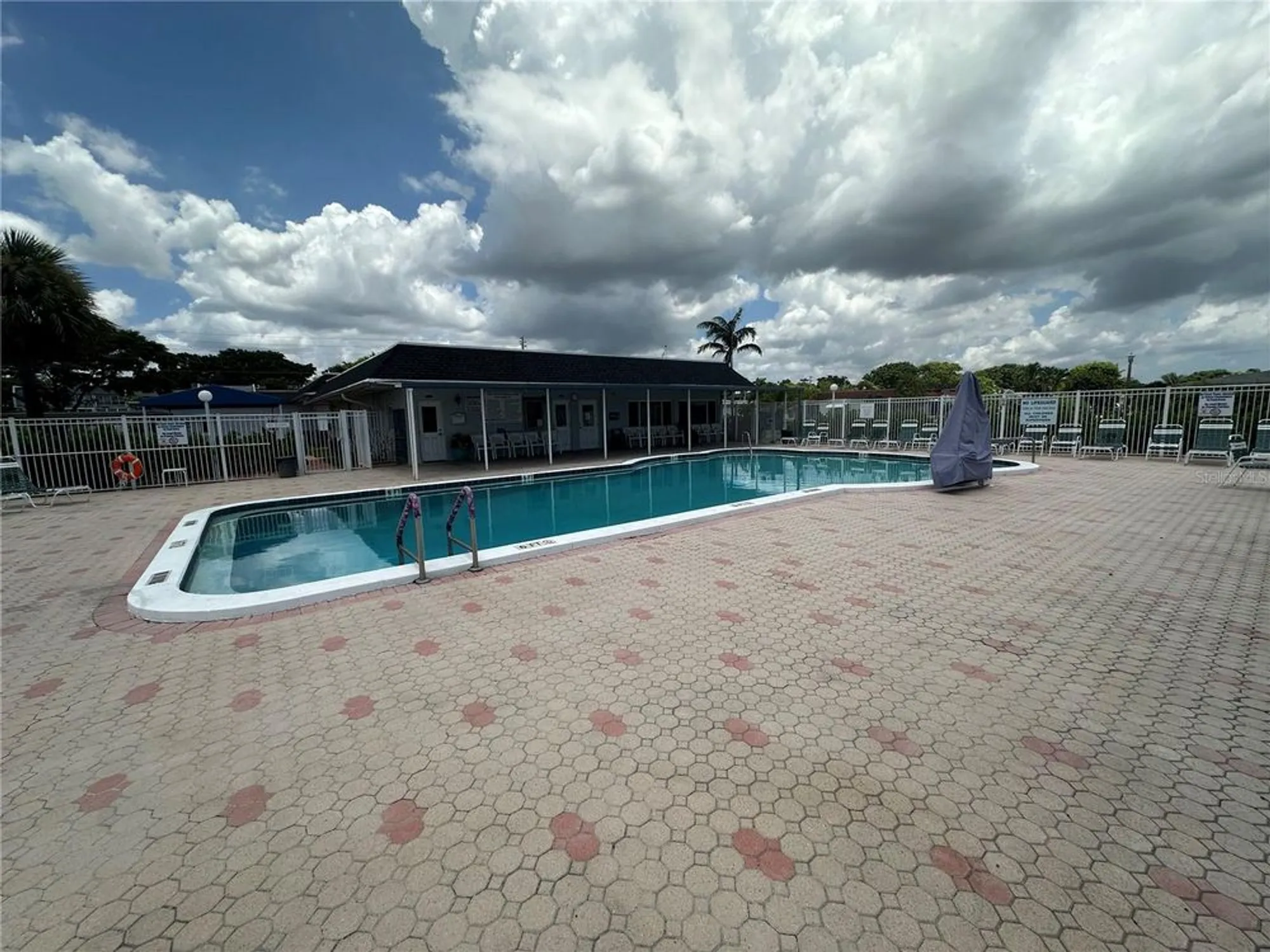 Property Slideshow image 43 of 57 | 735 nw 73rd ter, Margate, FL, 33063