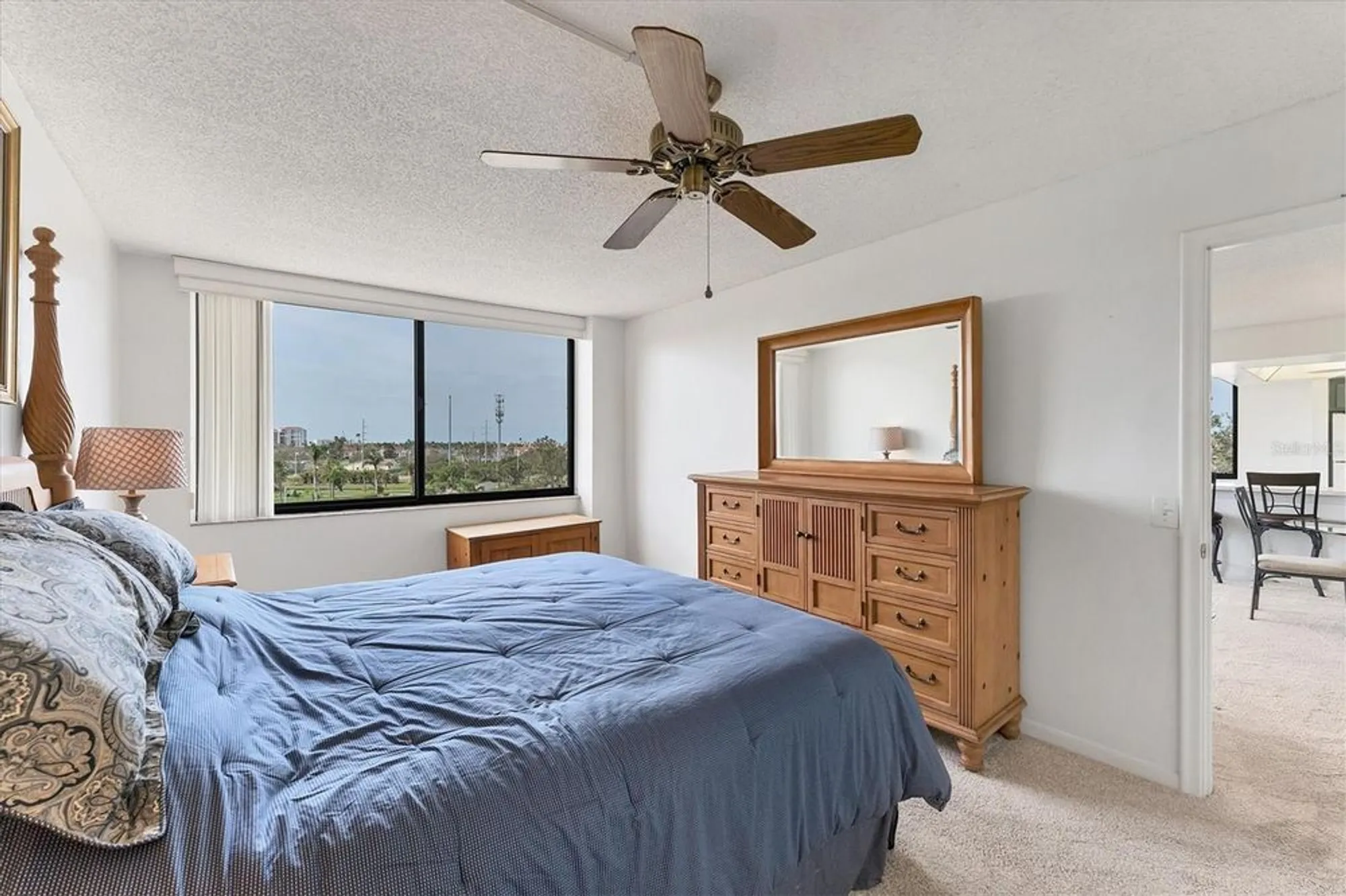 Property Slideshow image 12 of 31 | 6158 palma del mar blvd s apt 504, St Petersburg, FL, 33715