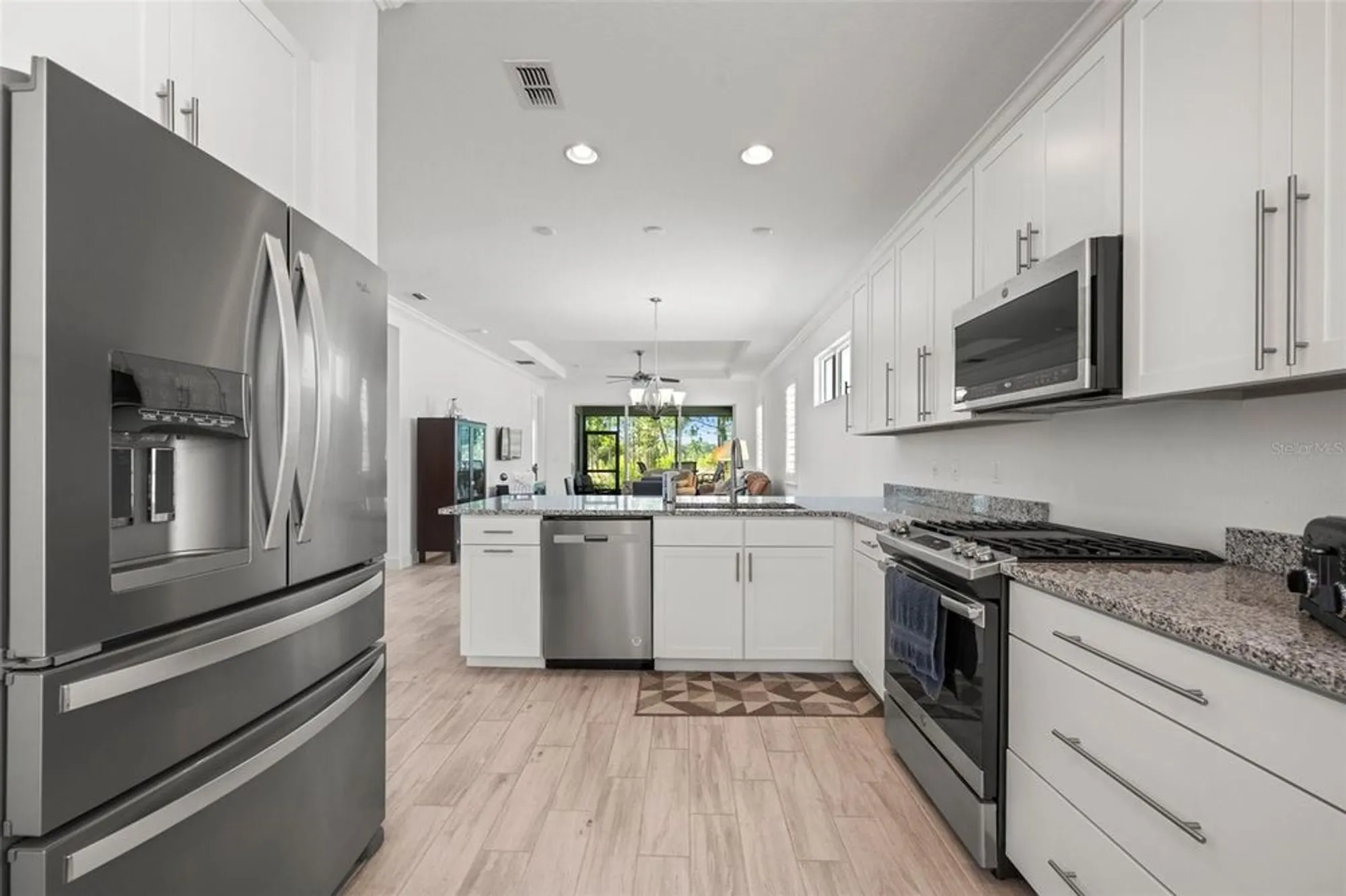 Property Slideshow image 11 of 30 | 1069 avery meadows way, Deland, FL, 32724