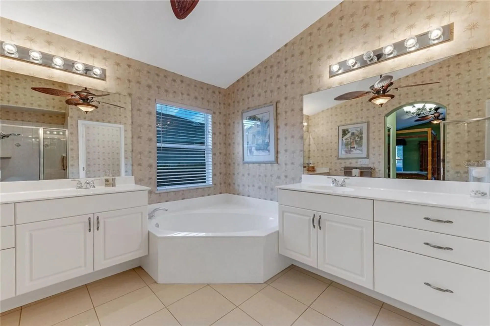Property Slideshow image 24 of 59 | 1383 coconut palm cir, Port Orange, FL, 32128