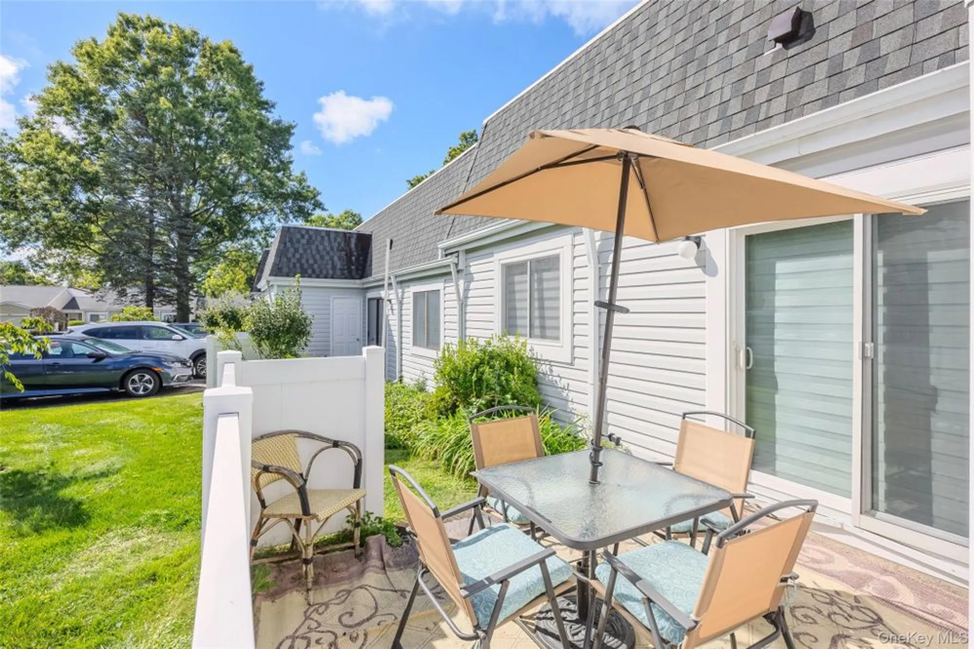 Property Slideshow image 23 of 35 | 204 bentley ct 204, Smithtown, NY, 11780