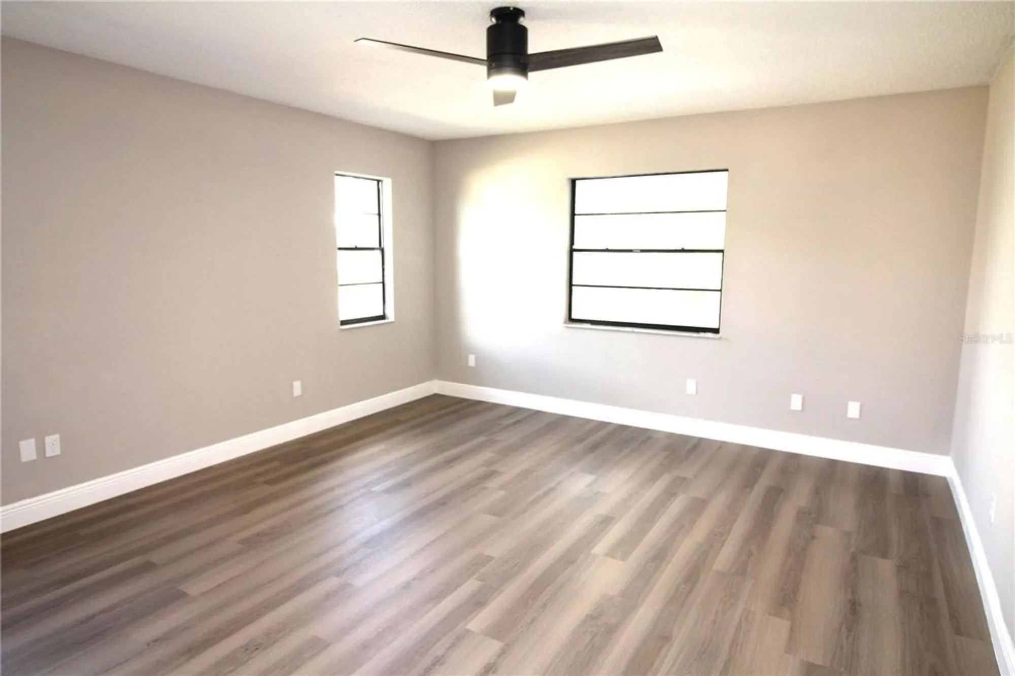 Property Slideshow image 14 of 31 | 636 fort duquesna dr, Sun City Center, FL, 33573