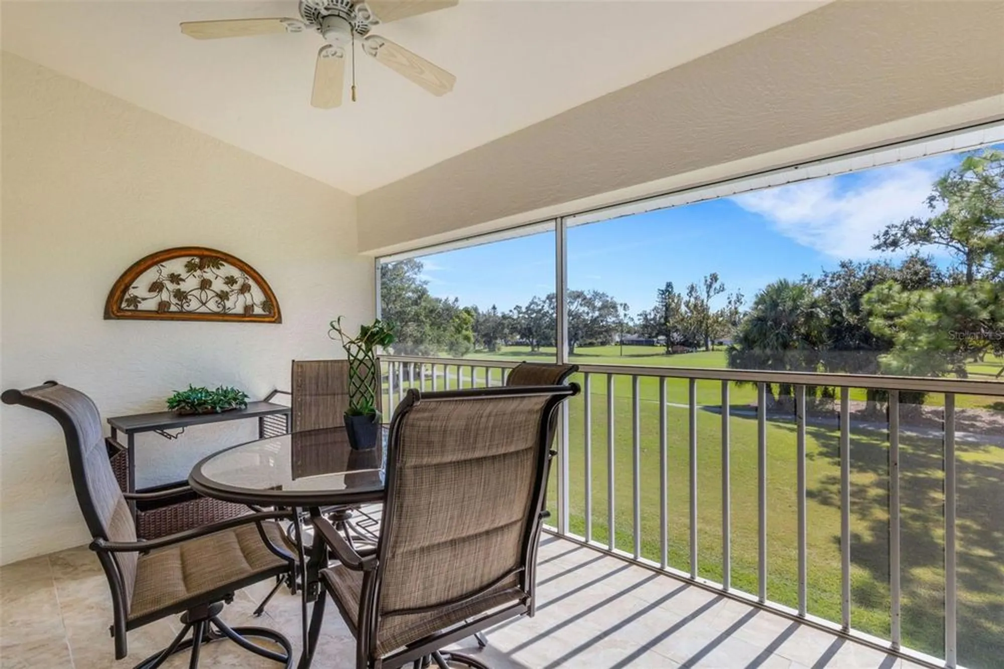 Property Slideshow image 39 of 58 | 6908 drewrys blf 712, Bradenton, FL, 34203