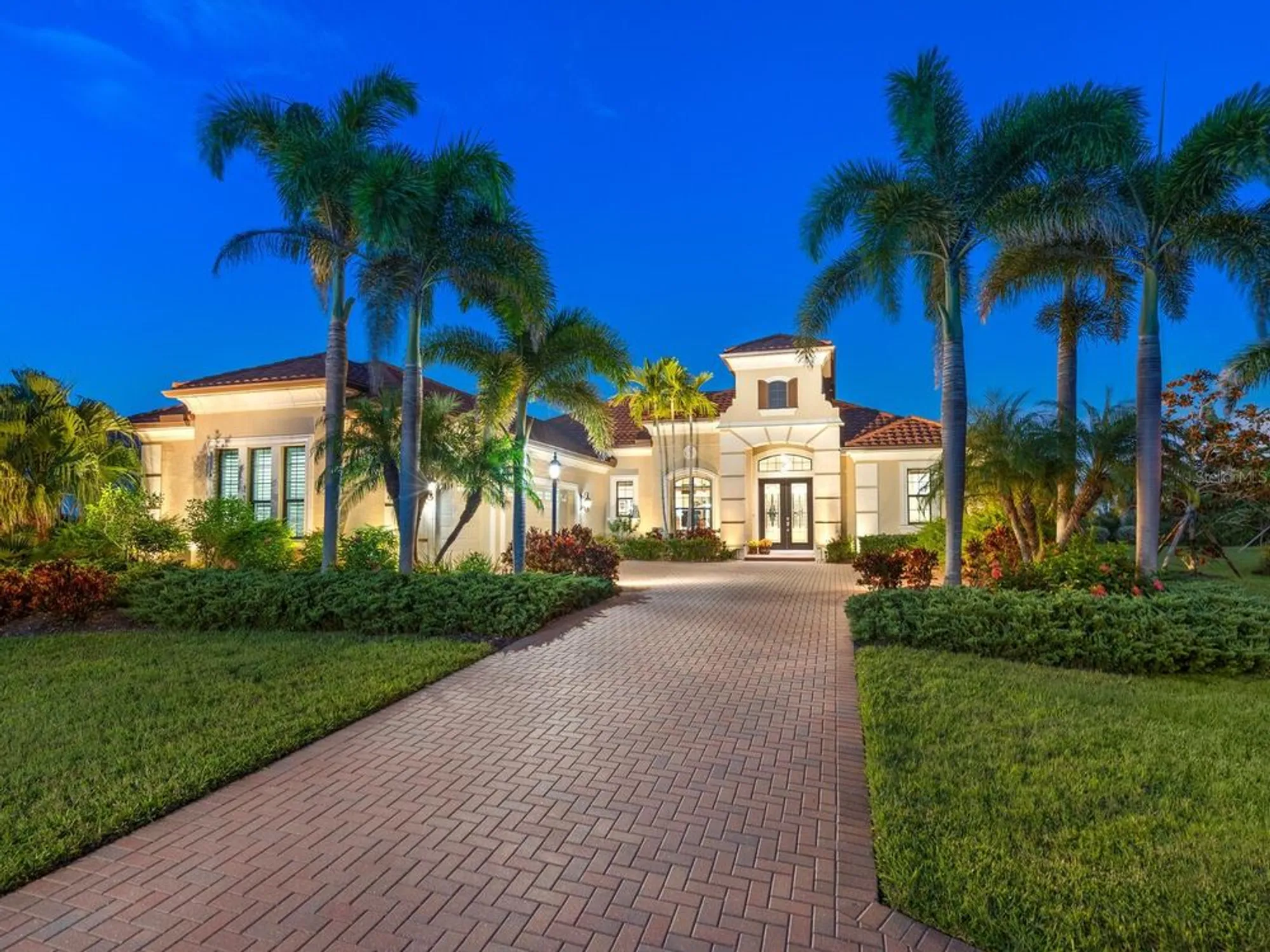 Property Slideshow image 1 of 78 | 10990 pentas royale ct, Englewood, FL, 34223