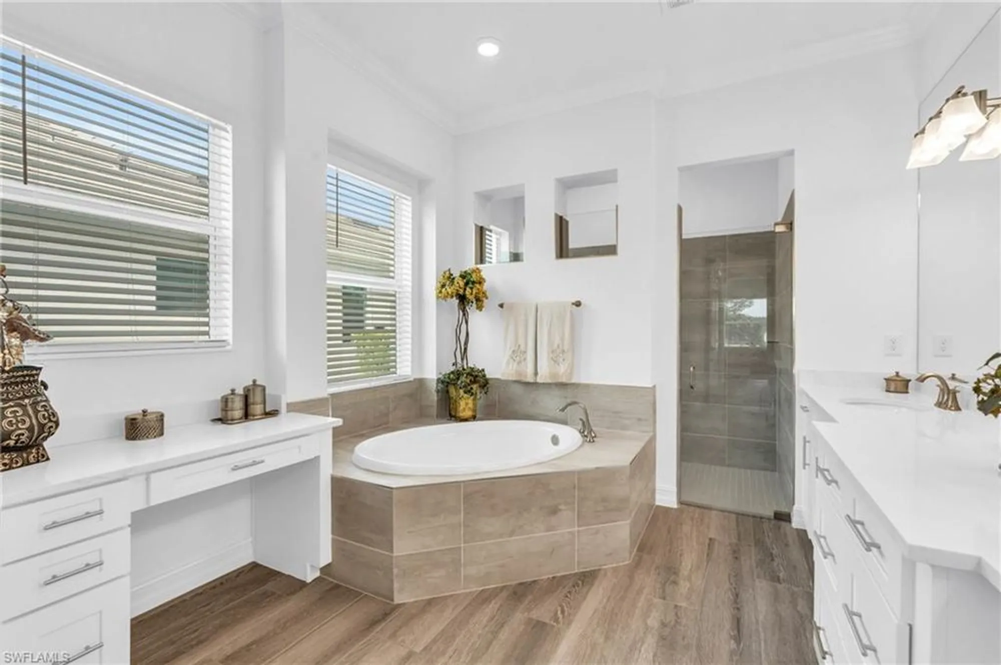 Property Slideshow image 28 of 46 | 14044 blue bay cir, Fort Myers, FL, 33913