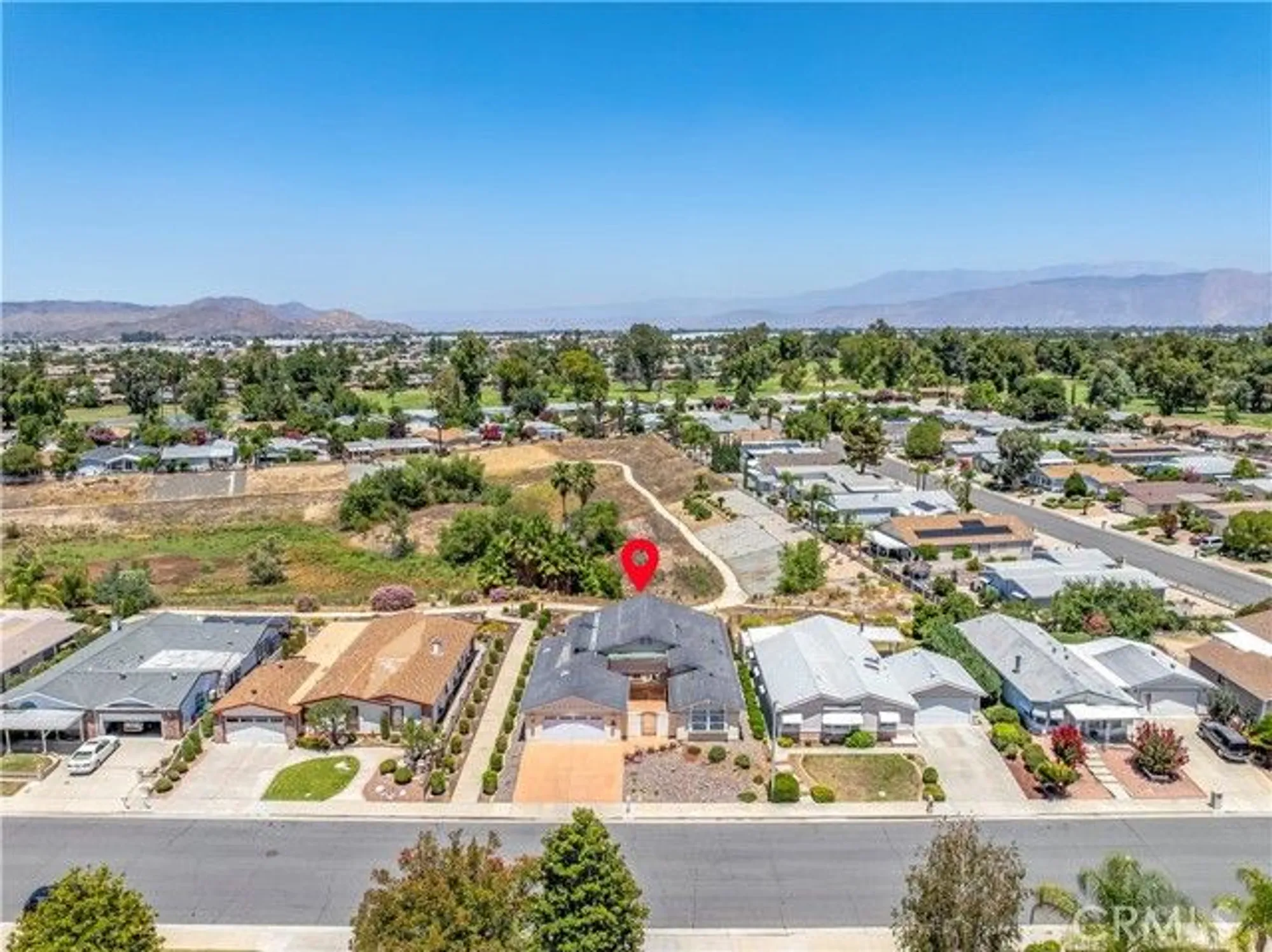 Property Slideshow image 37 of 48 | 2752 peach tree st, Hemet, CA, 92545