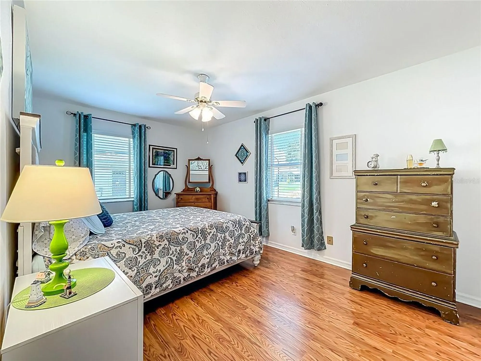 Property Slideshow image 25 of 61 | 26616 racquet cir, Leesburg, FL, 34748