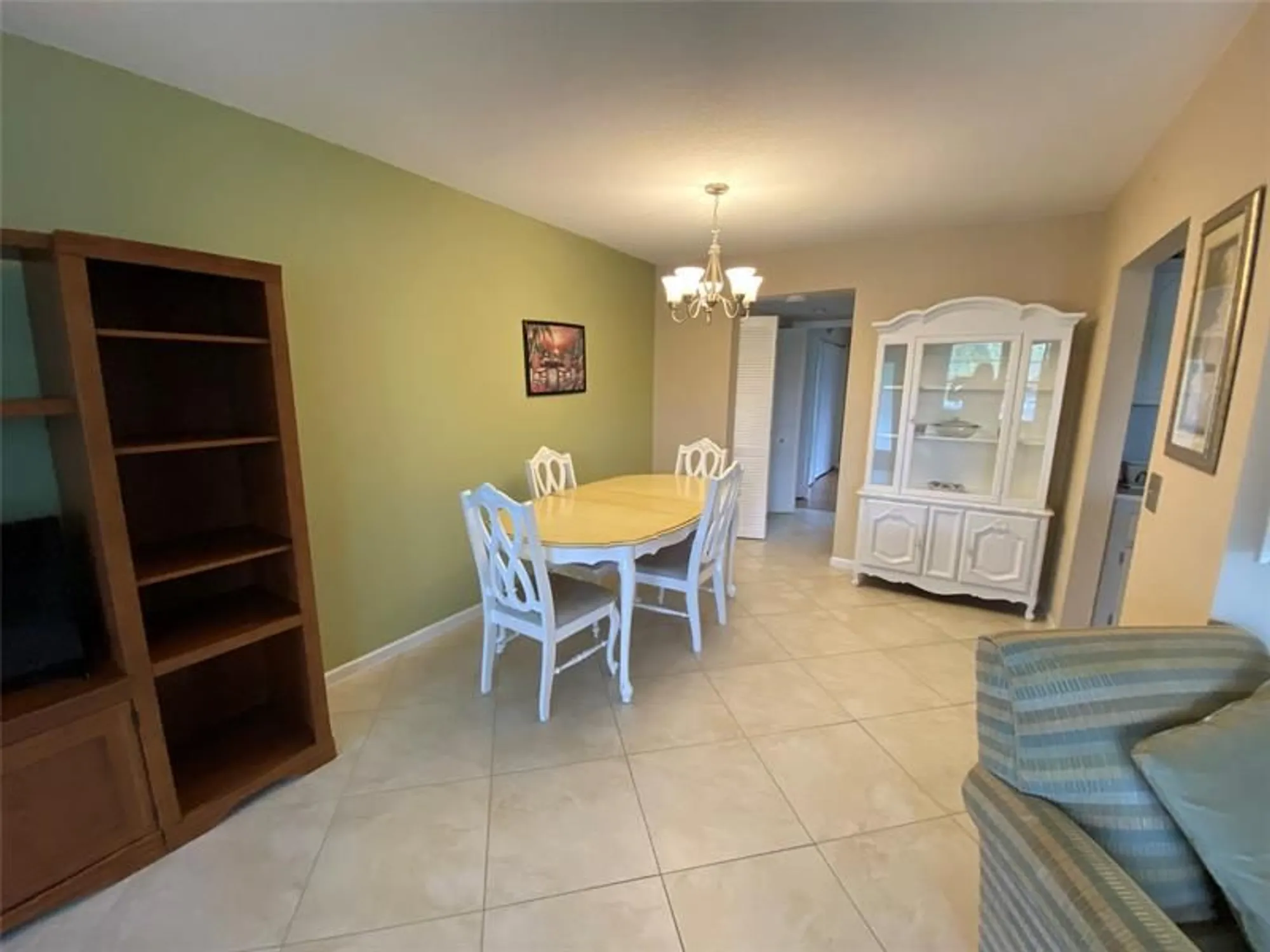 Property Slideshow image 3 of 50 | 278 newport r # 278, Deerfield Beach, FL, 33442