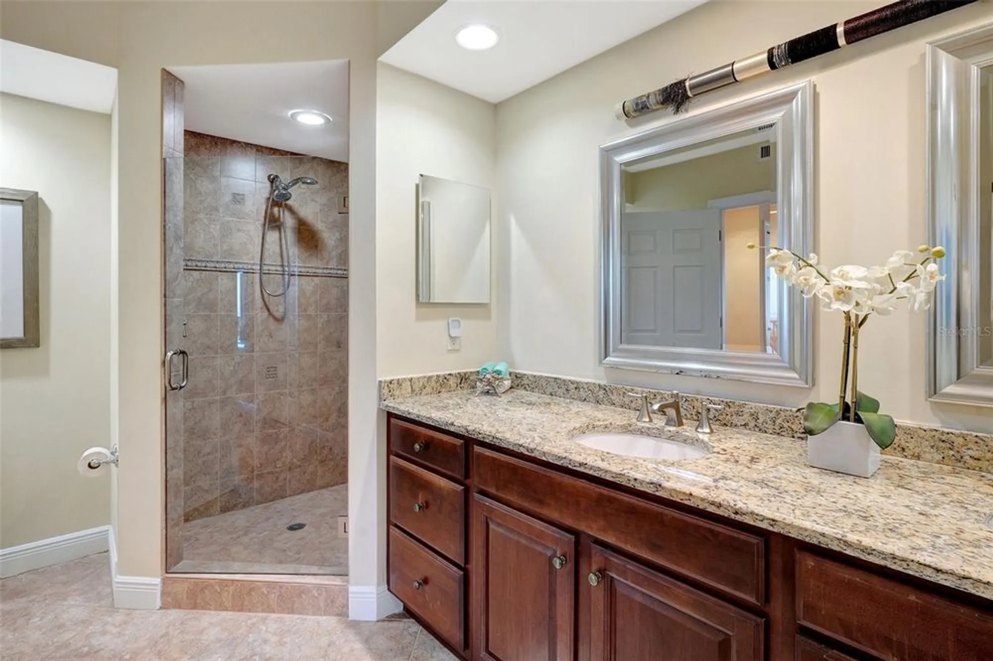 Property Slideshow image 22 of 71 | 3321 sunset key cir 204, Punta Gorda, FL, 33955