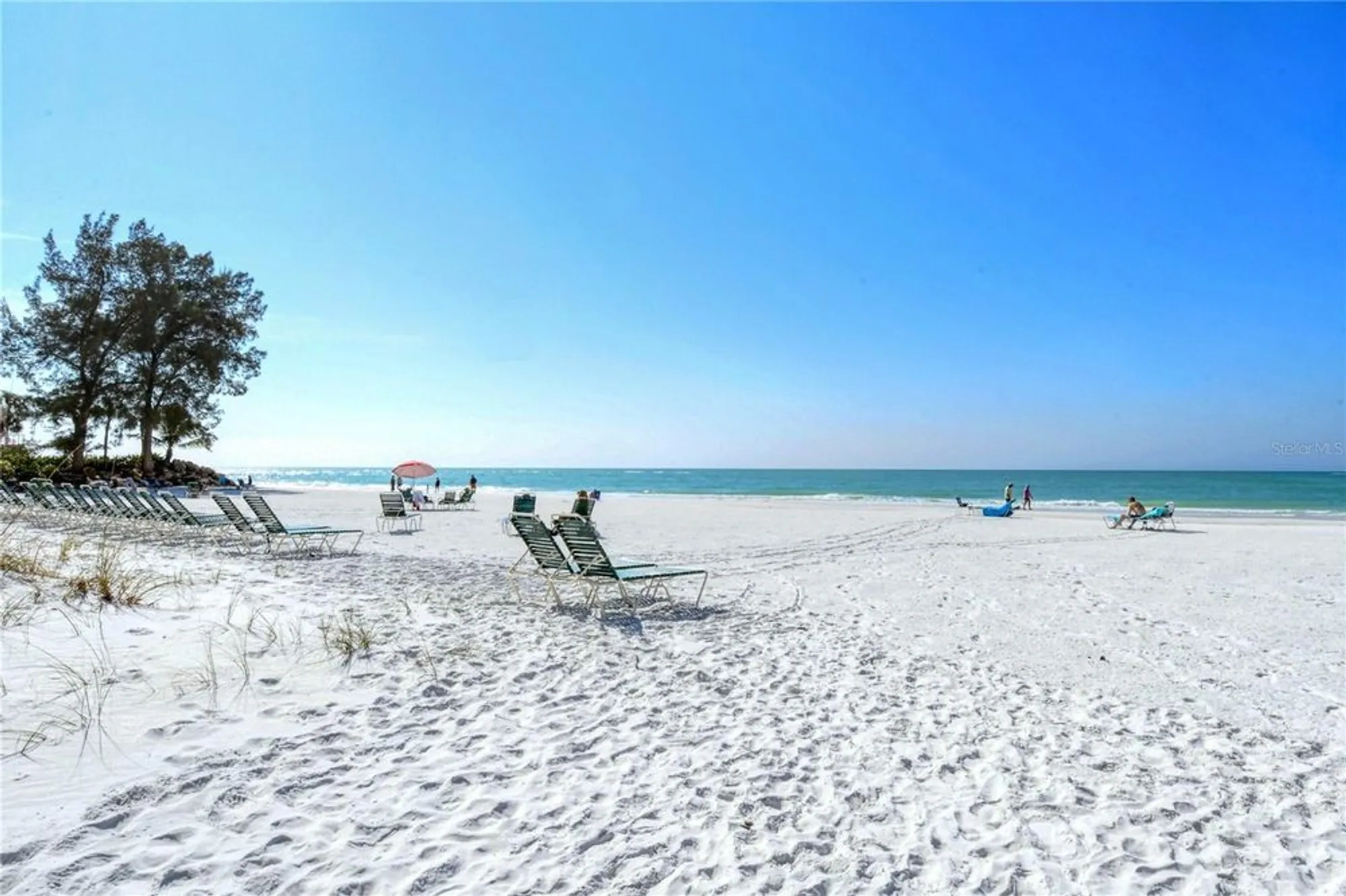 Property Slideshow image 45 of 65 | 119 whispering sands cir # v36, Sarasota, FL, 34242