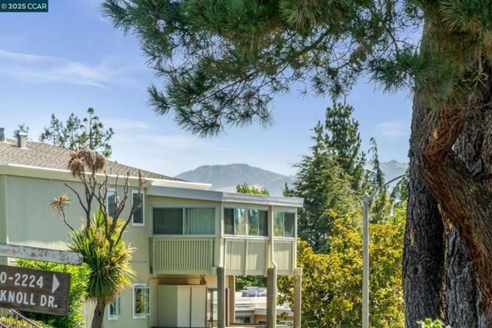 Property Slideshow image 40 of 46 | 2300 pine knoll dr 1, Walnut Creek, CA, 94595