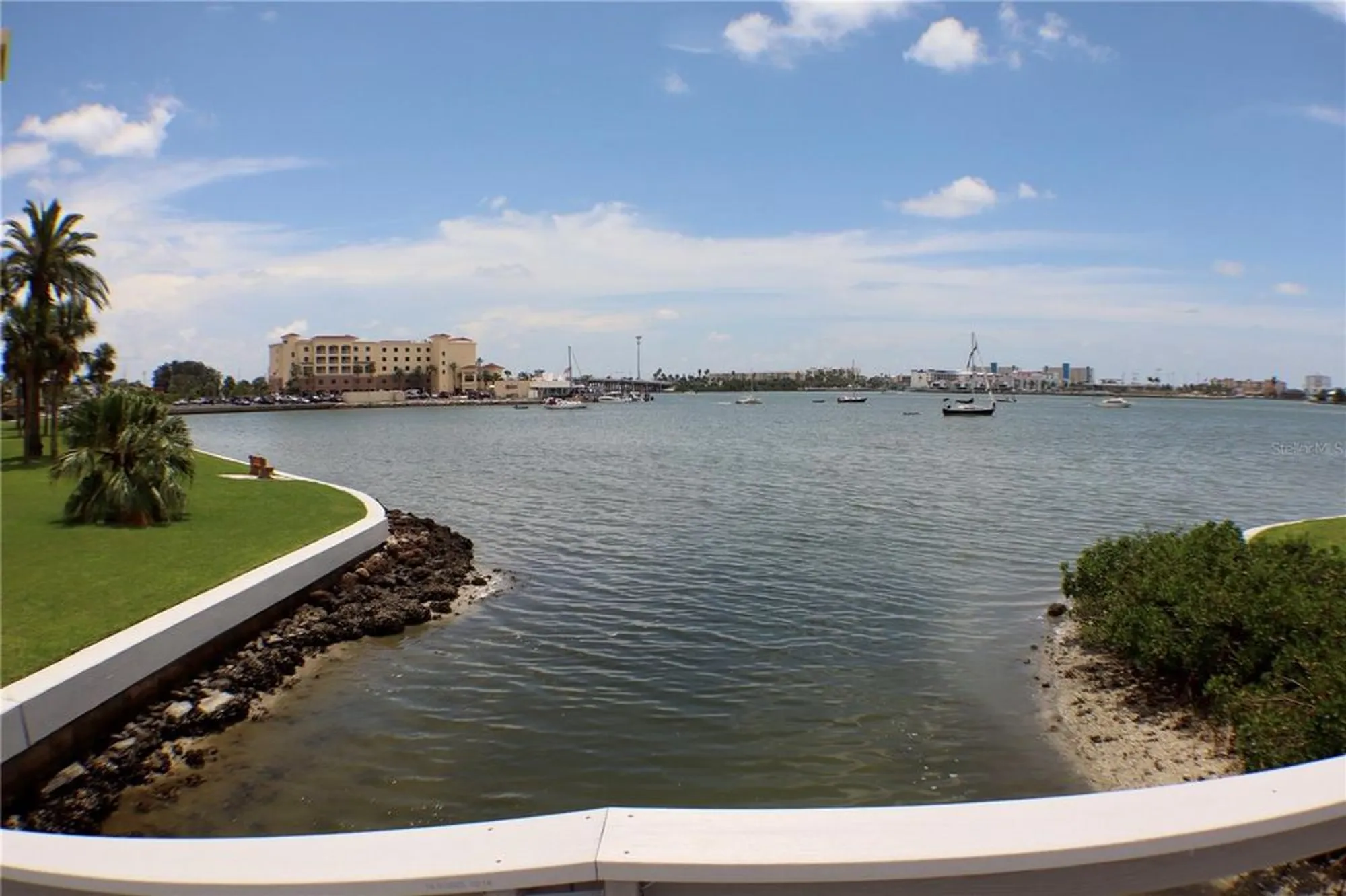 Property Slideshow image 39 of 51 | 4775 cove cir apt 403, St Petersburg, FL, 33708